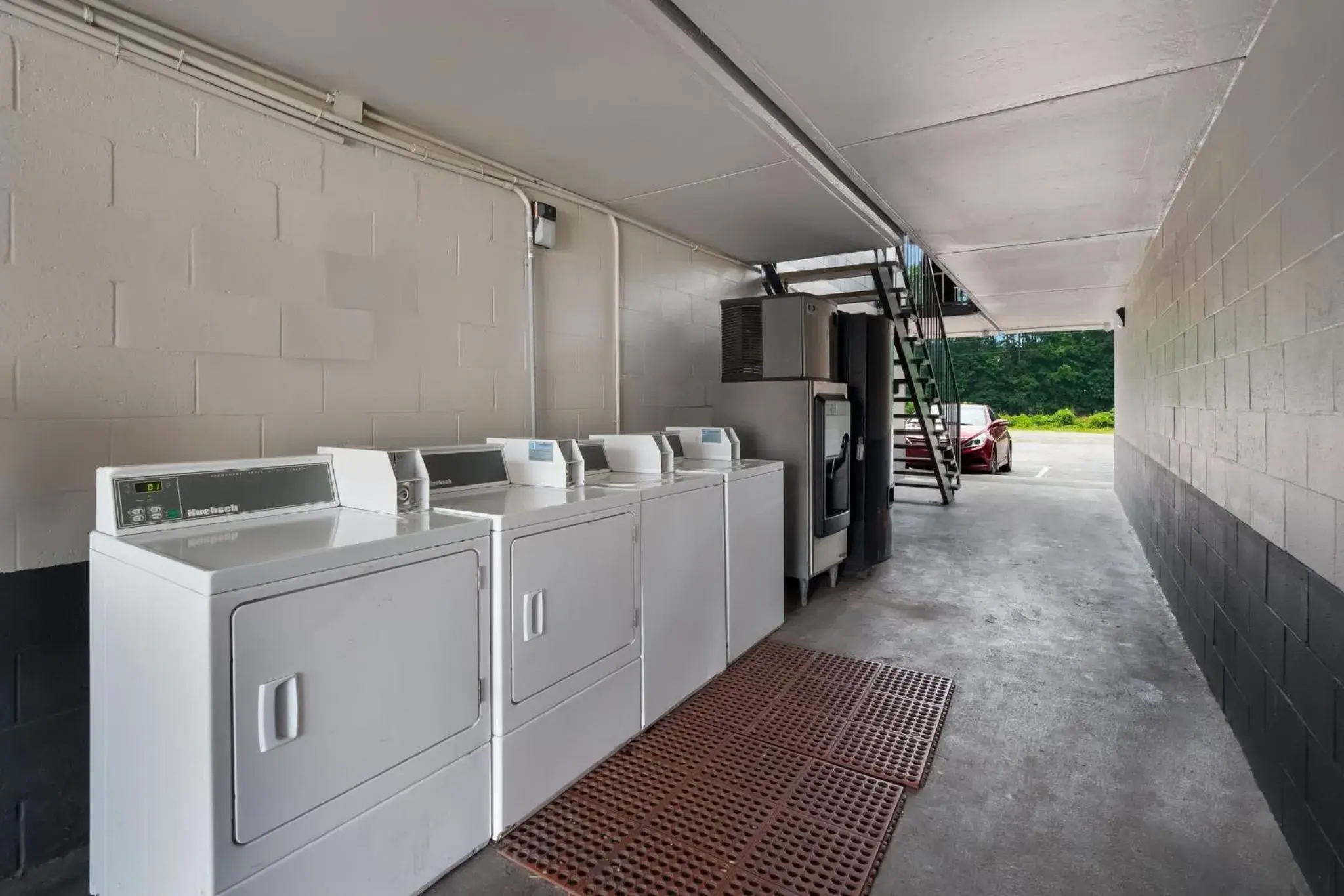 Other, Kitchen/Kitchenette in Red Roof Inn Columbia, SC Airport