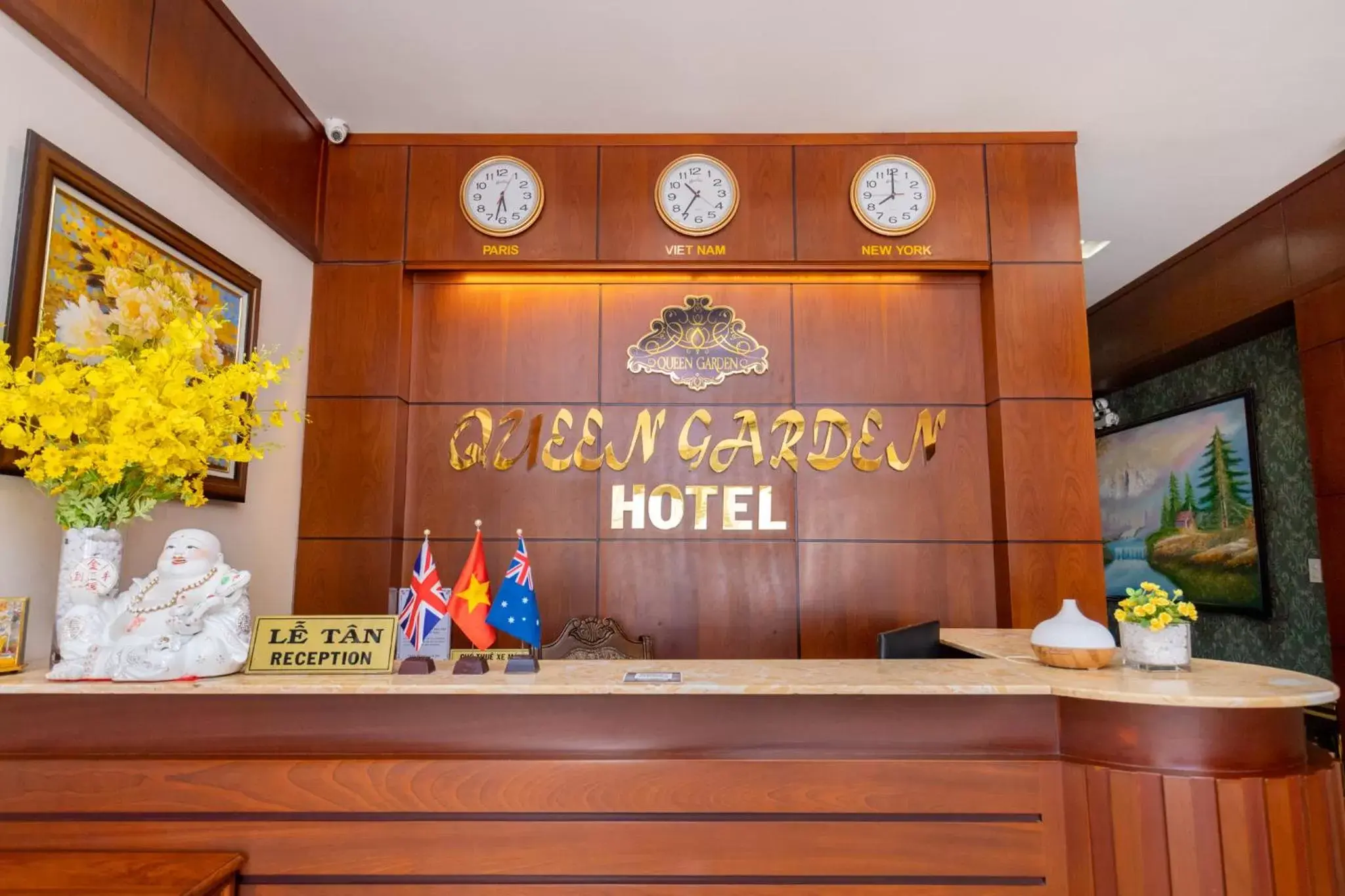 Lobby or reception in Queen Garden Hotel & Apartment Lobby or reception in Queen Garden Hotel & Apartment