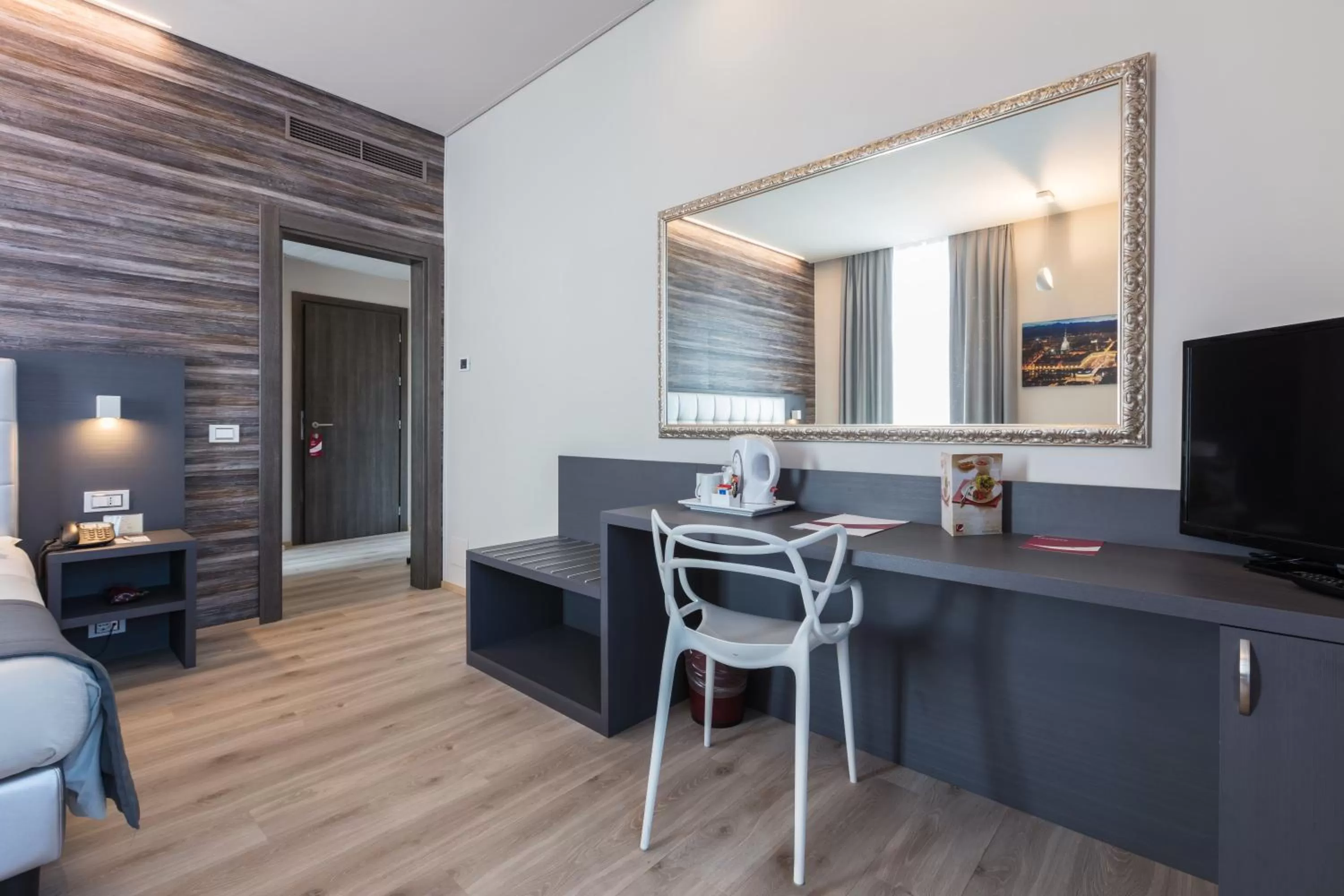 Seating area in Hotel Concord