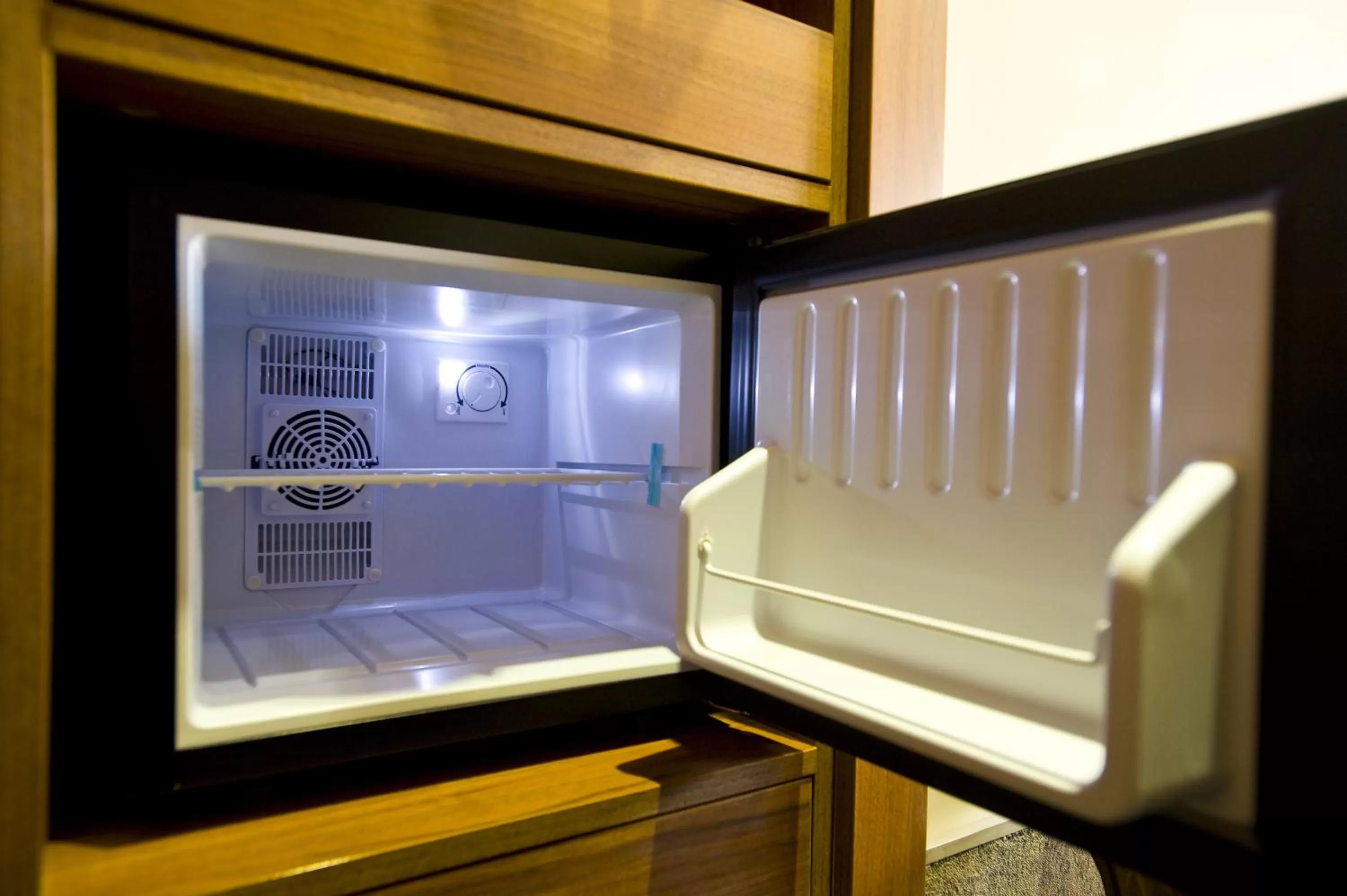 Decorative detail in London Court Hotel