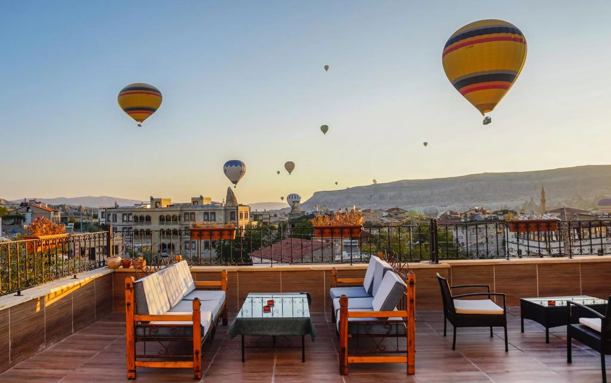Balcony/Terrace in Milat Cave Hotel