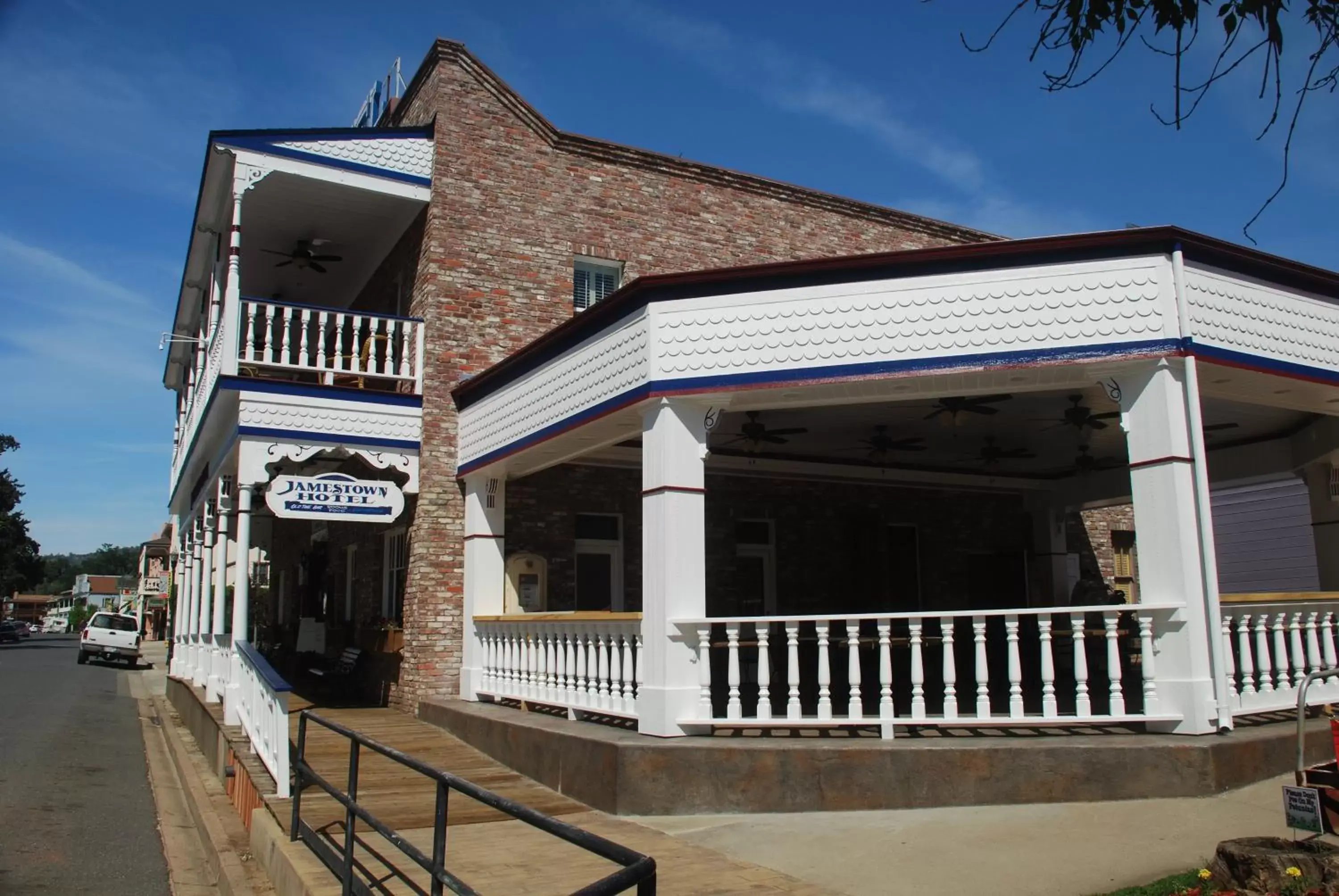 Dining area, Property Building in Jamestown Hotel