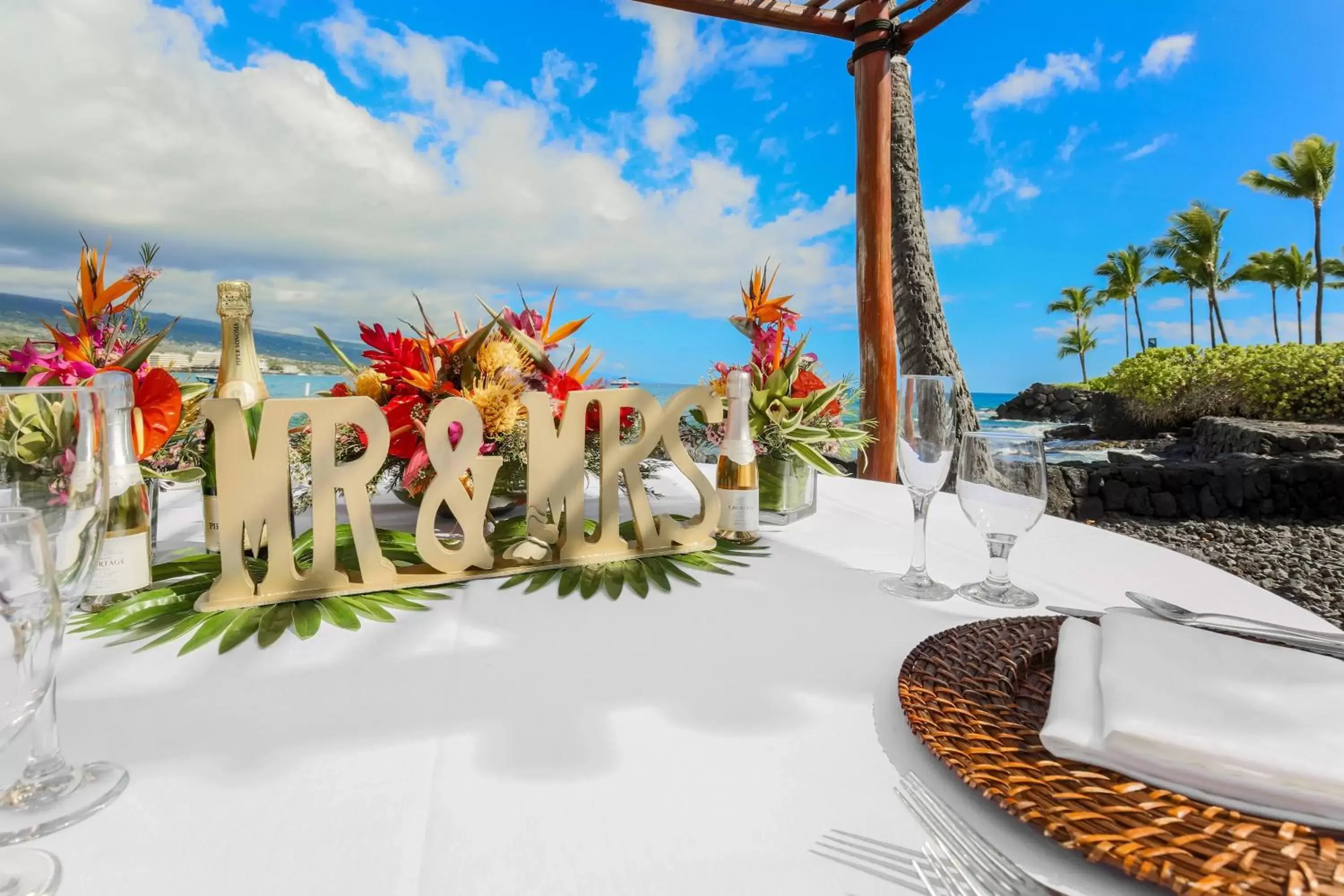 Lobby or reception in Courtyard by Marriott King Kamehameha's Kona Beach Hotel
