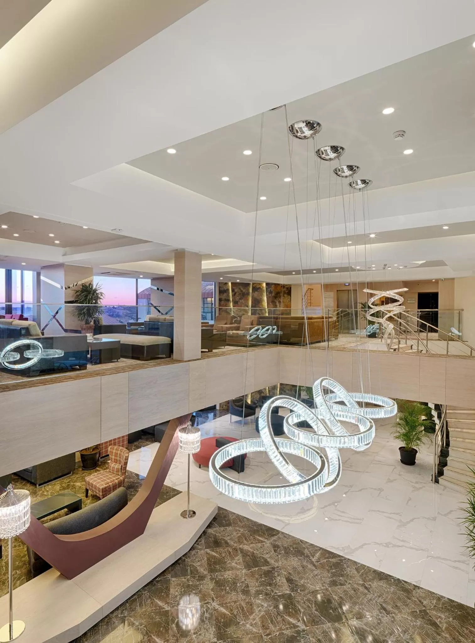 Lobby or reception in Pırıl Hotel Thermal&Beauty SPA