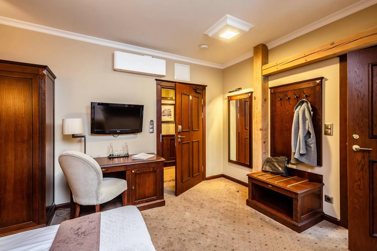 Photo of the whole room in Zamek Topacz