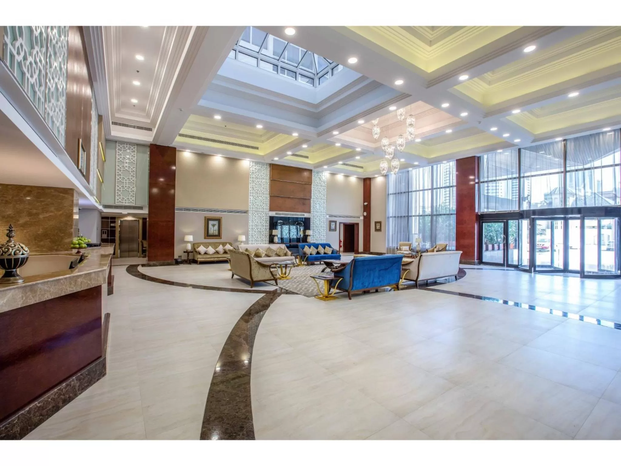 Lobby or reception in Gulf Court Hotel