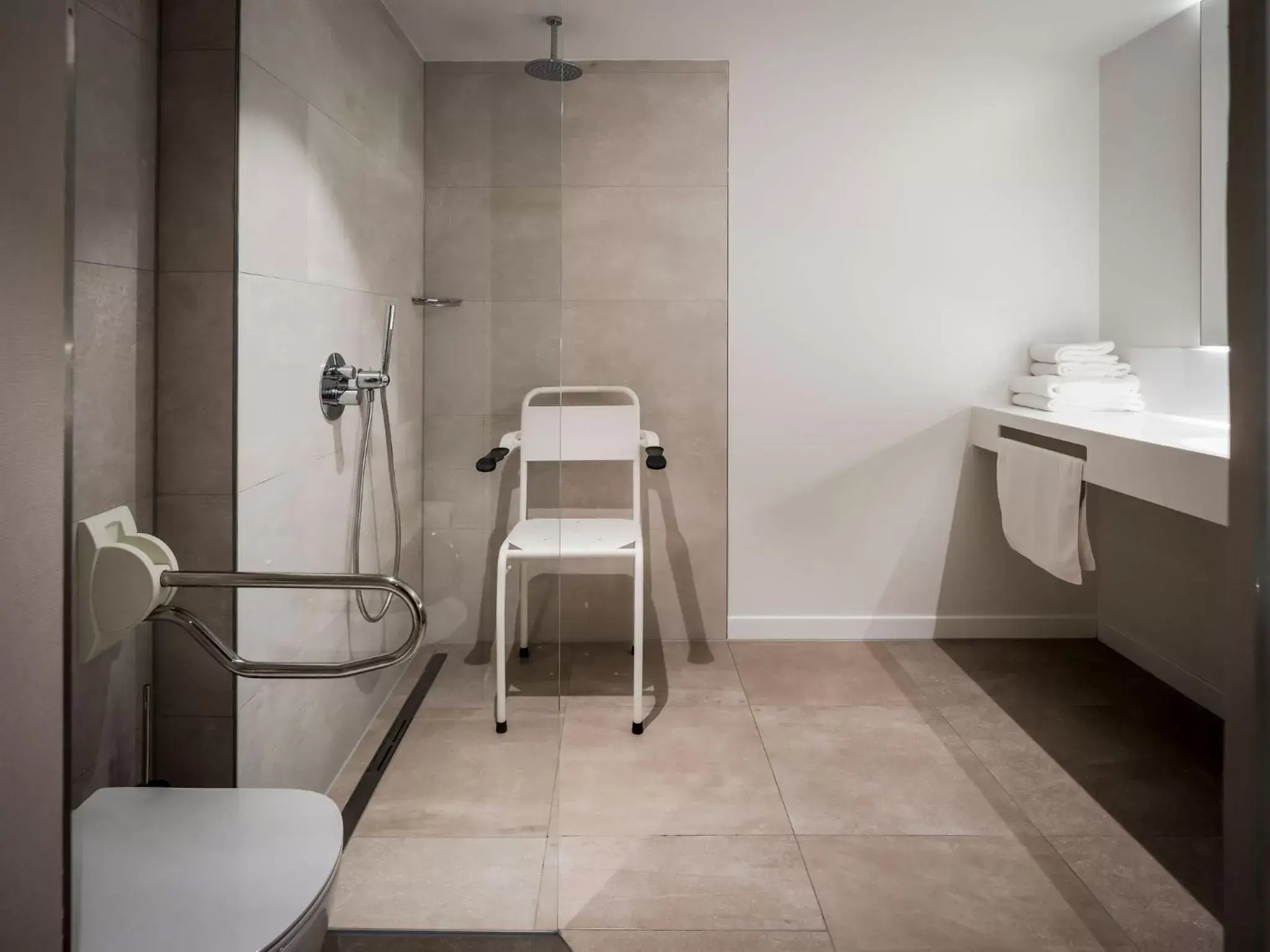 Shower, Bathroom in Hotel Van der Valk Maastricht