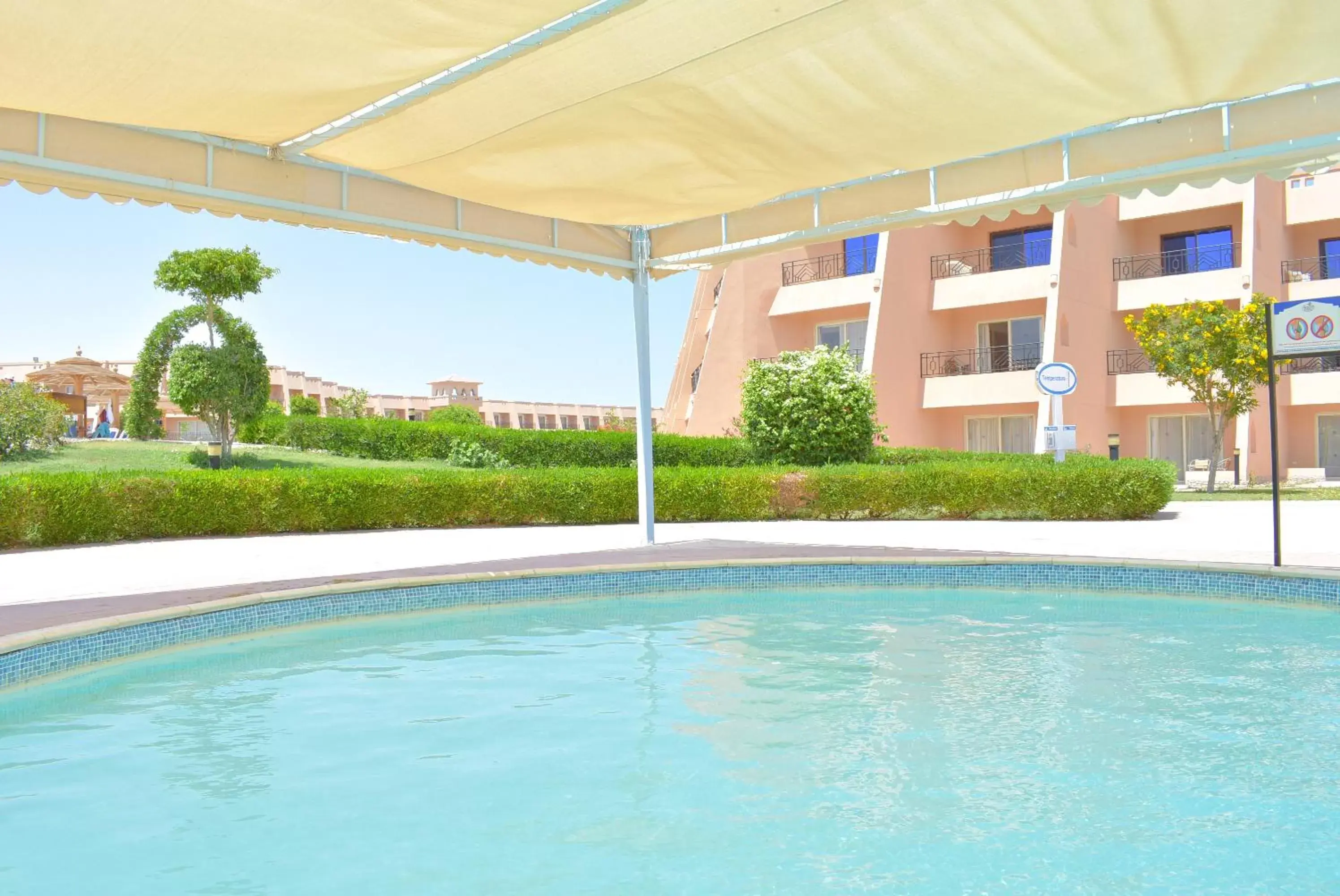 Swimming Pool in Jasmine Palace Resort