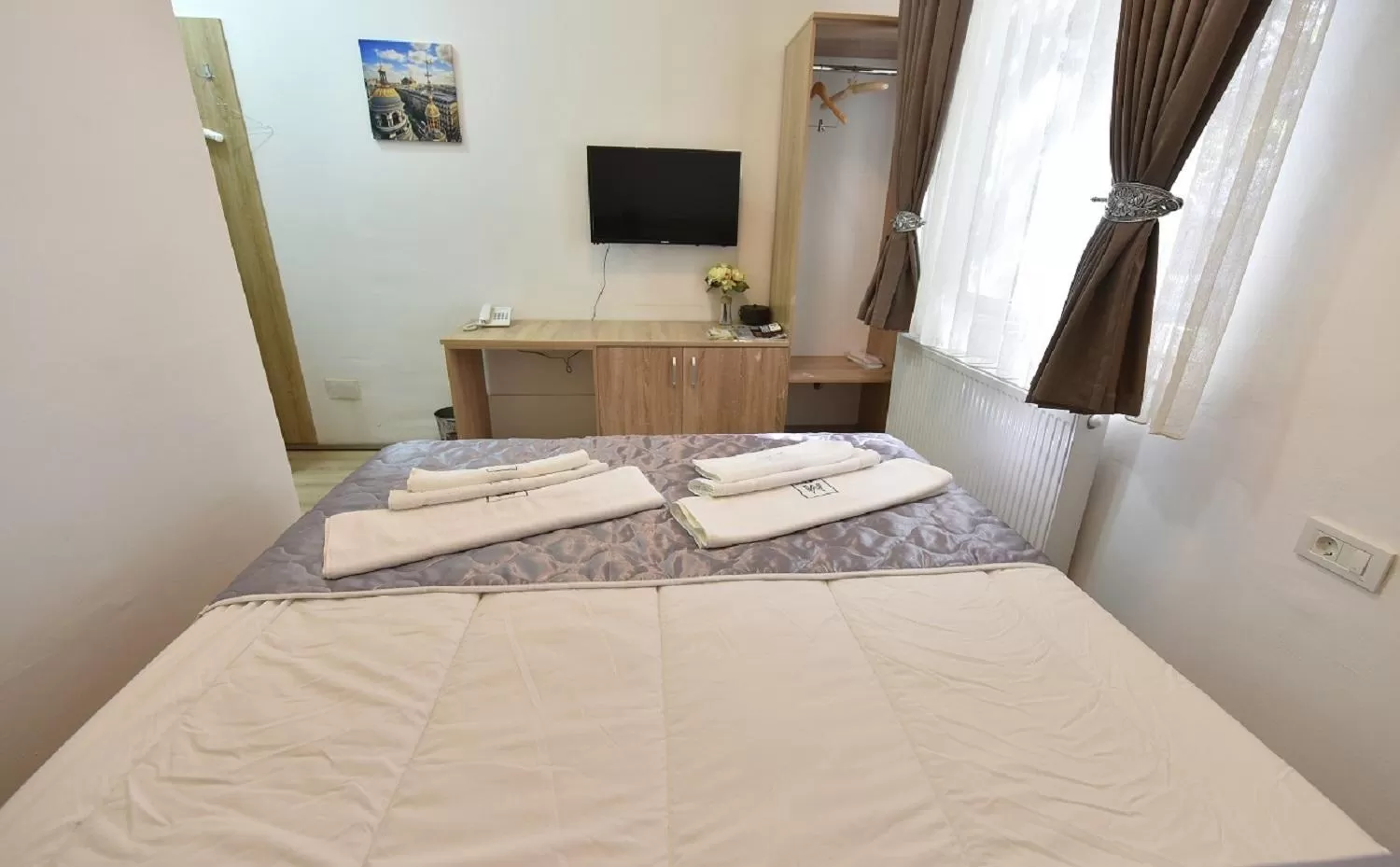 Bed in Villa Nina Hotel & Lounge bar