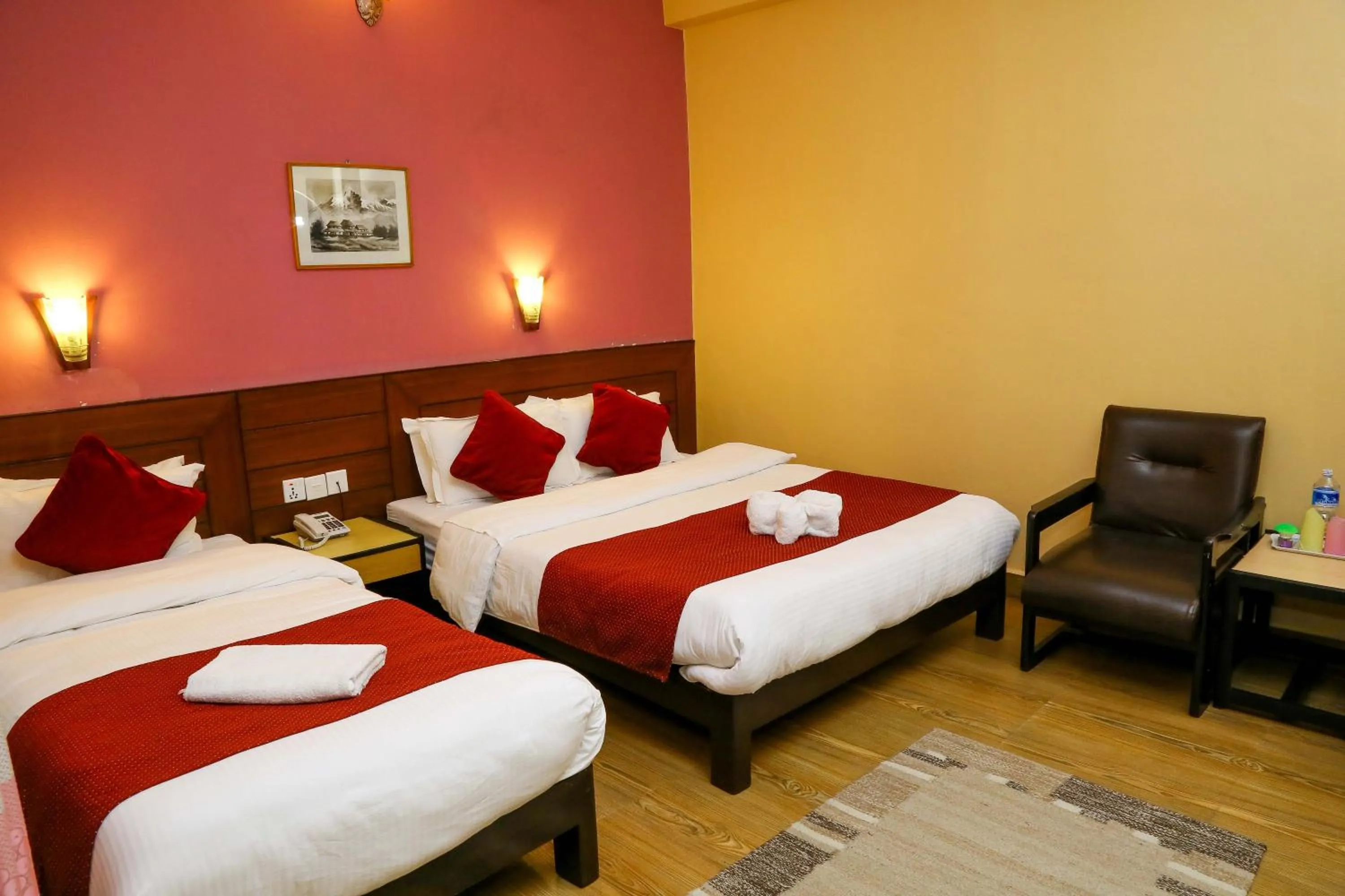 Decorative detail, Bed in Hotel Silver Oaks Inn