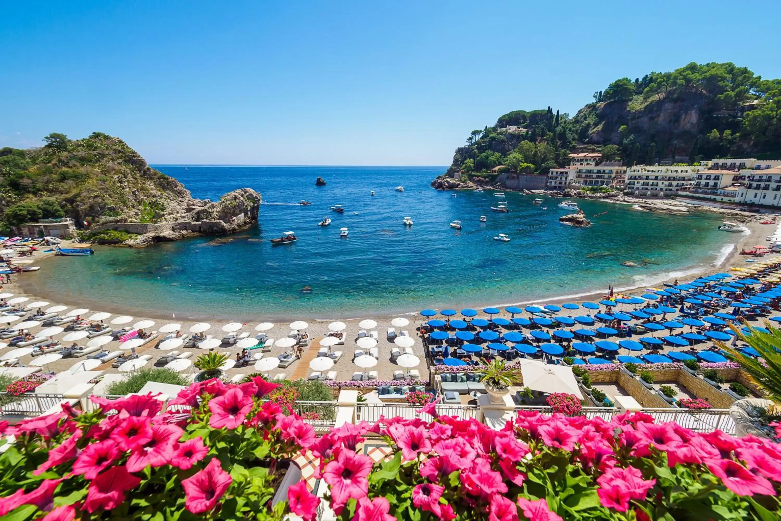 Beach in Grand Hotel Mazzaro Sea Palace