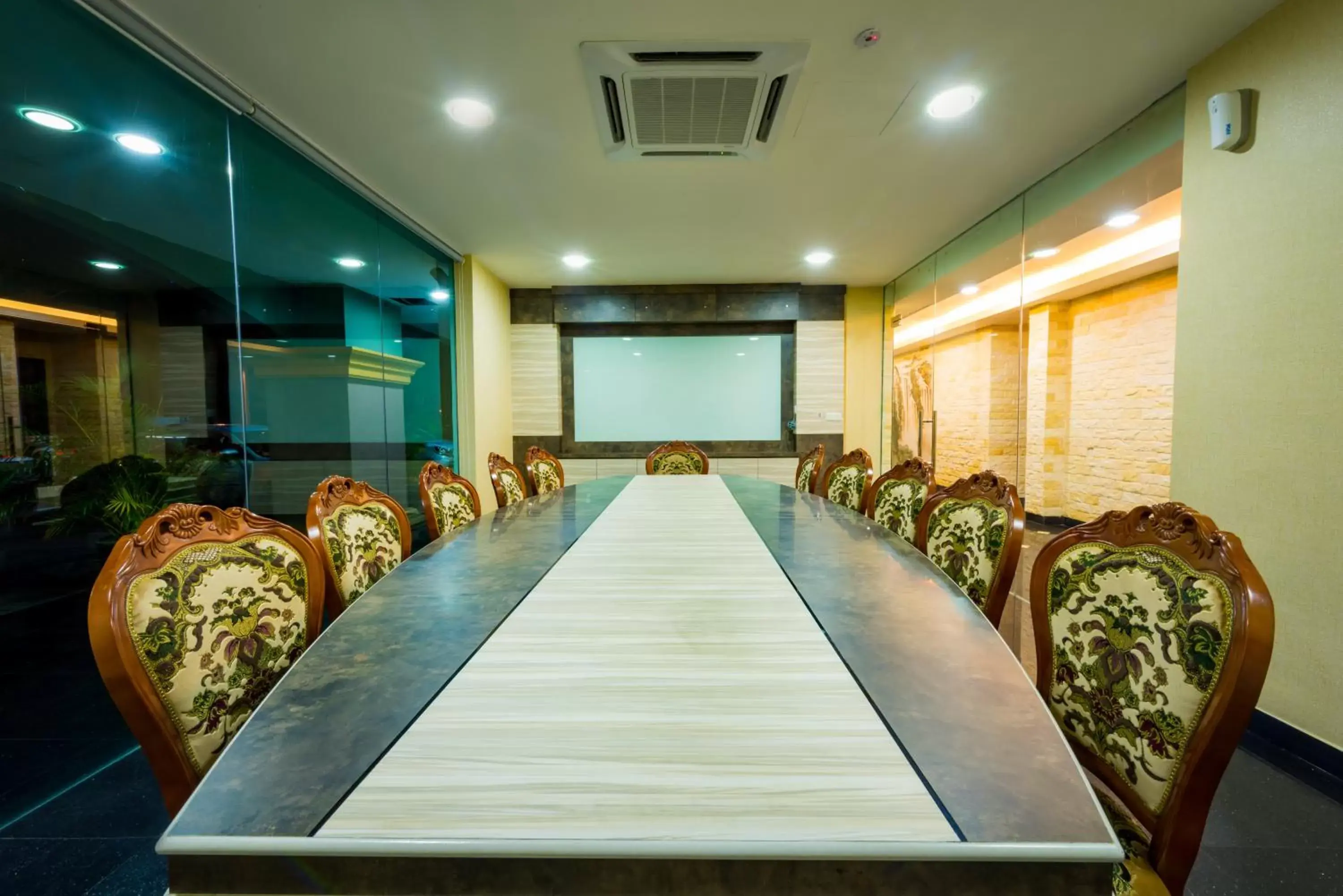 Meeting/conference room in AB Inn Hotel