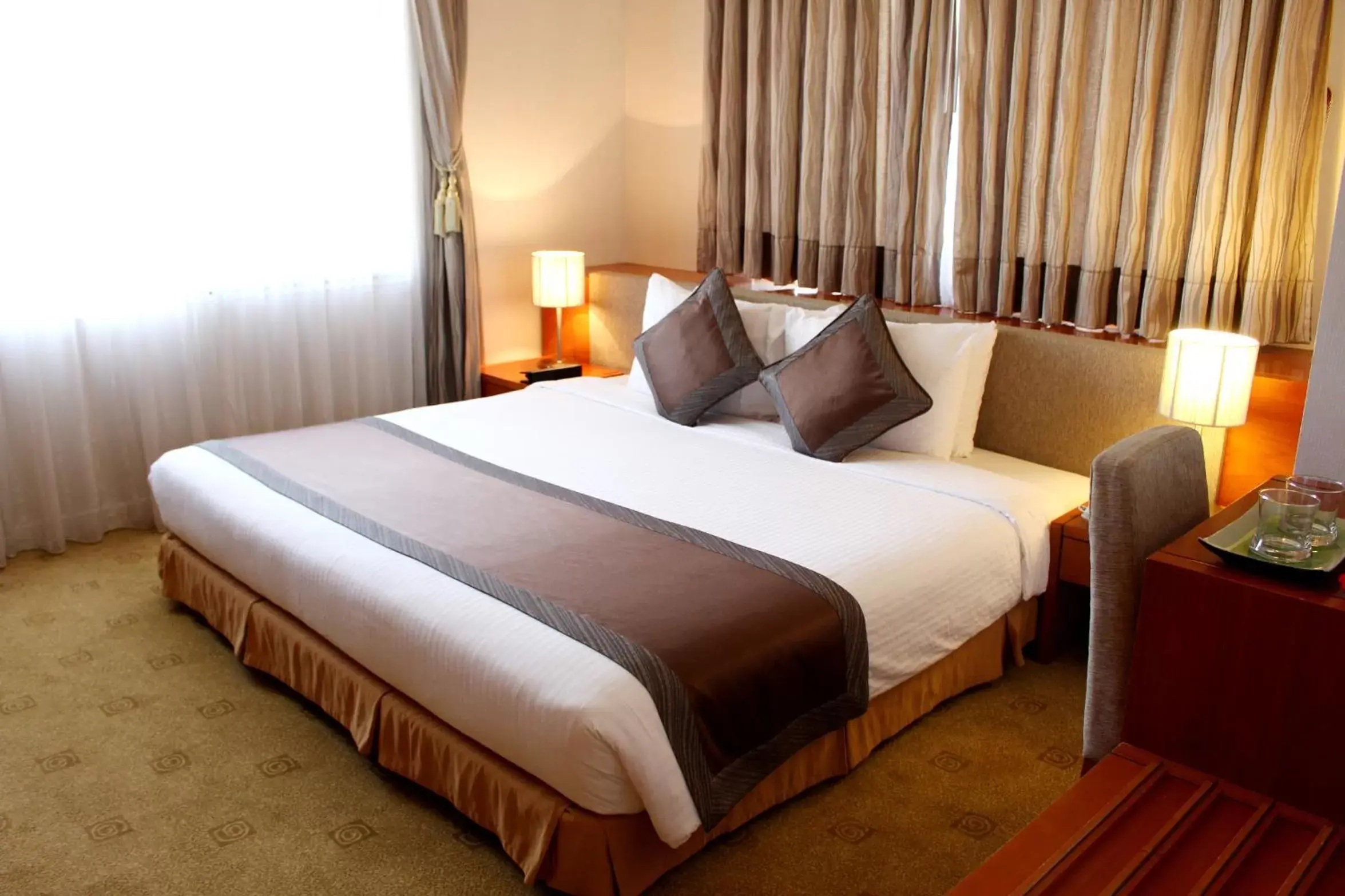 Photo of the whole room, Bed in Muong Thanh Holiday Da Lat Hotel