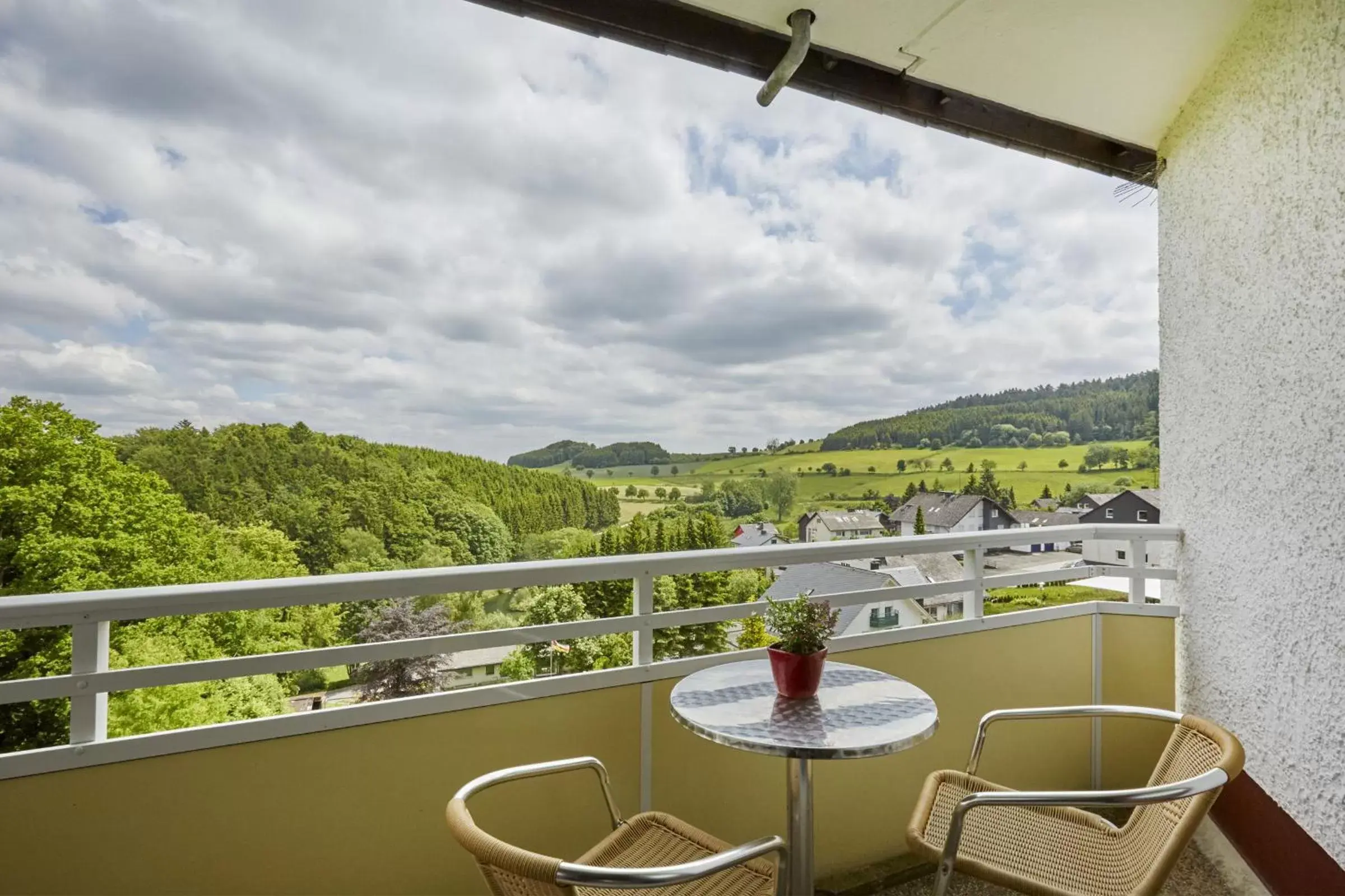 Day, Balcony/Terrace in H+ Hotel Willingen