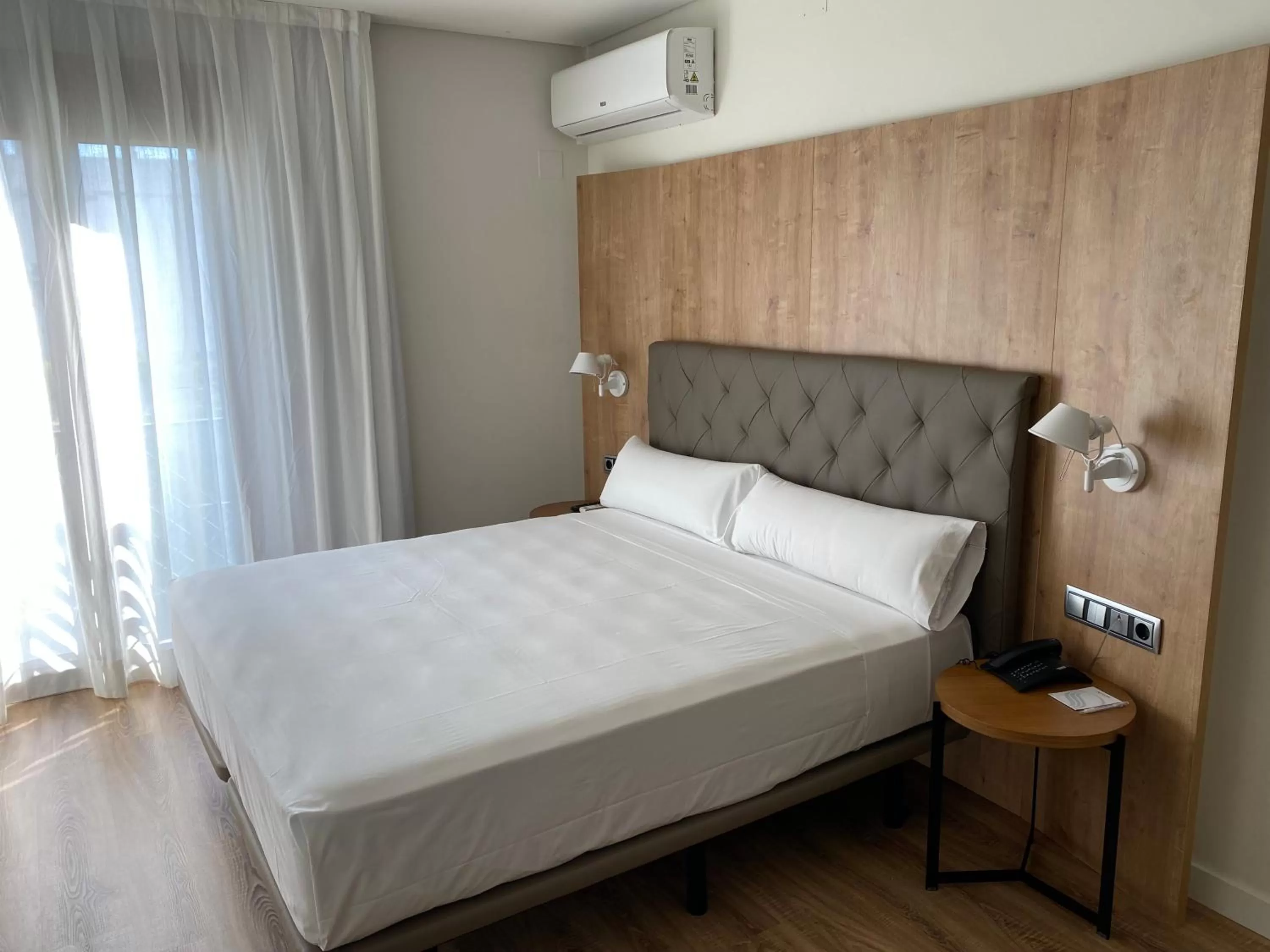 Bed in Virgen de los Reyes