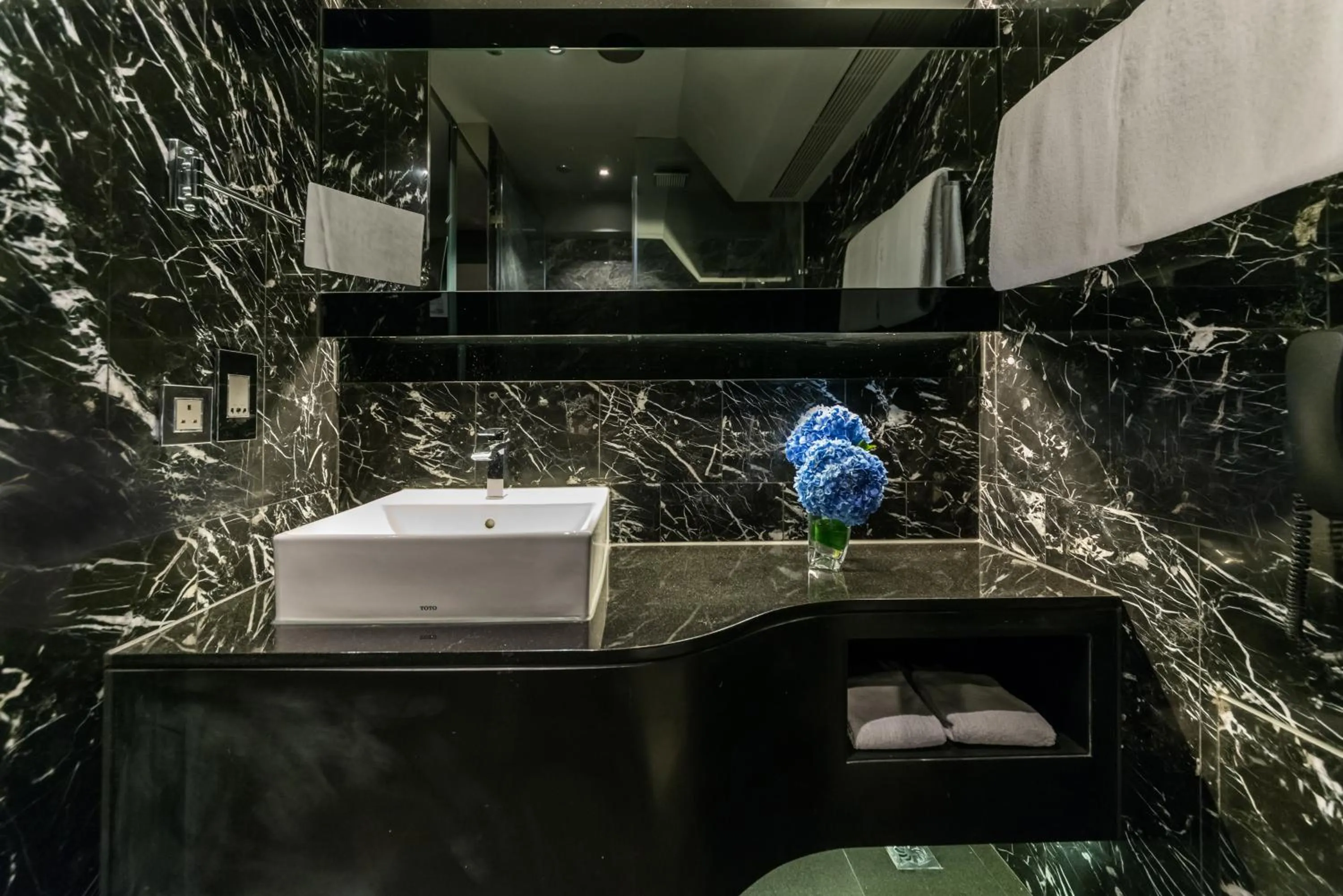 Bathroom in Hotel Pravo Hong Kong
