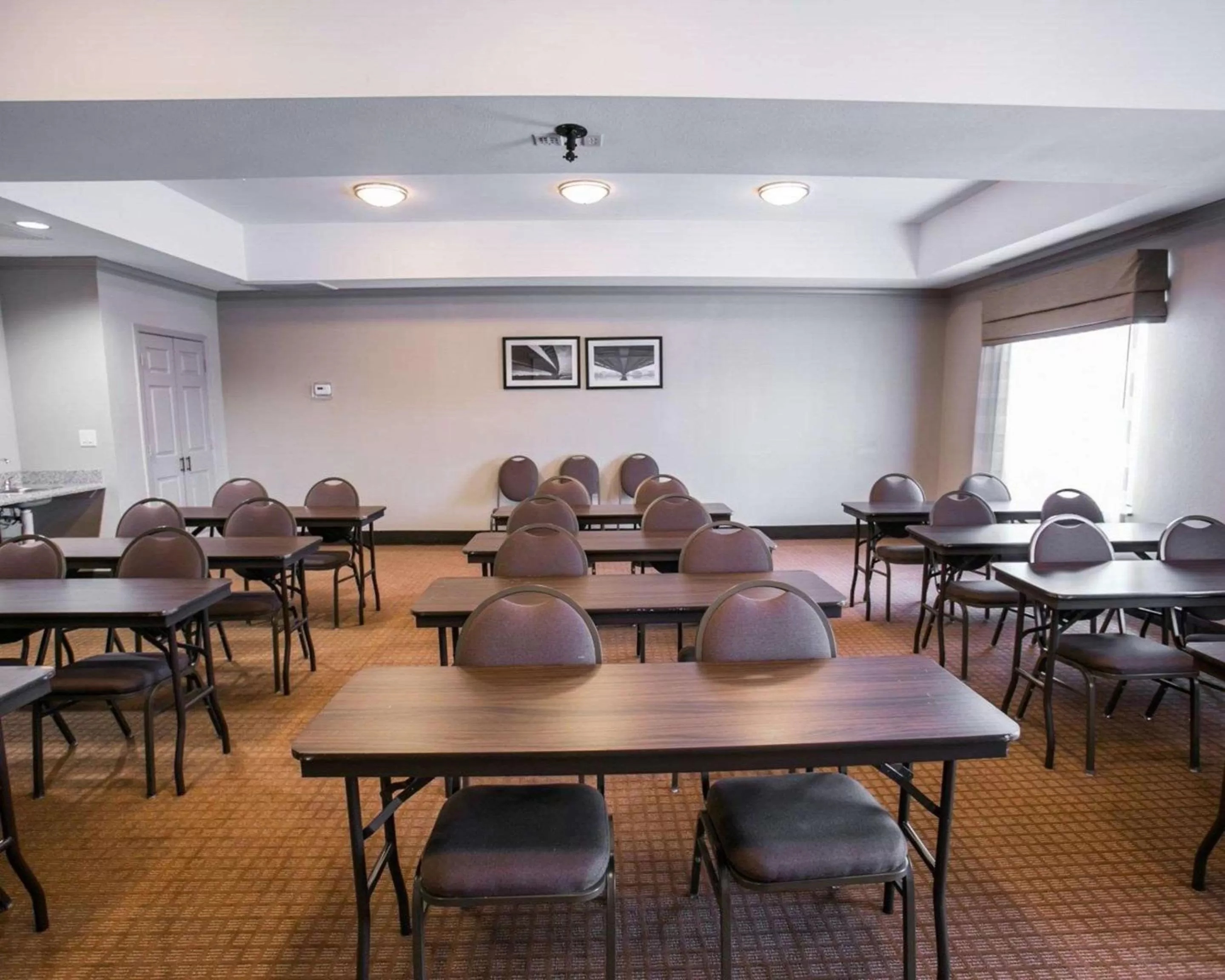 On site in Restwell Inn & Suites I-45 North