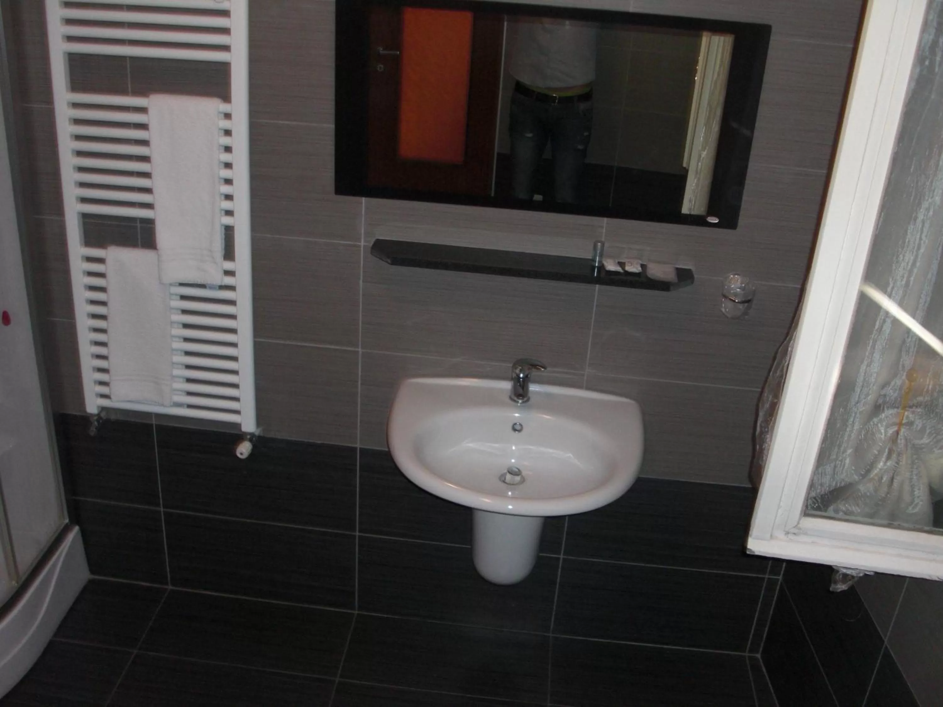 Shower in Hotel Legnano