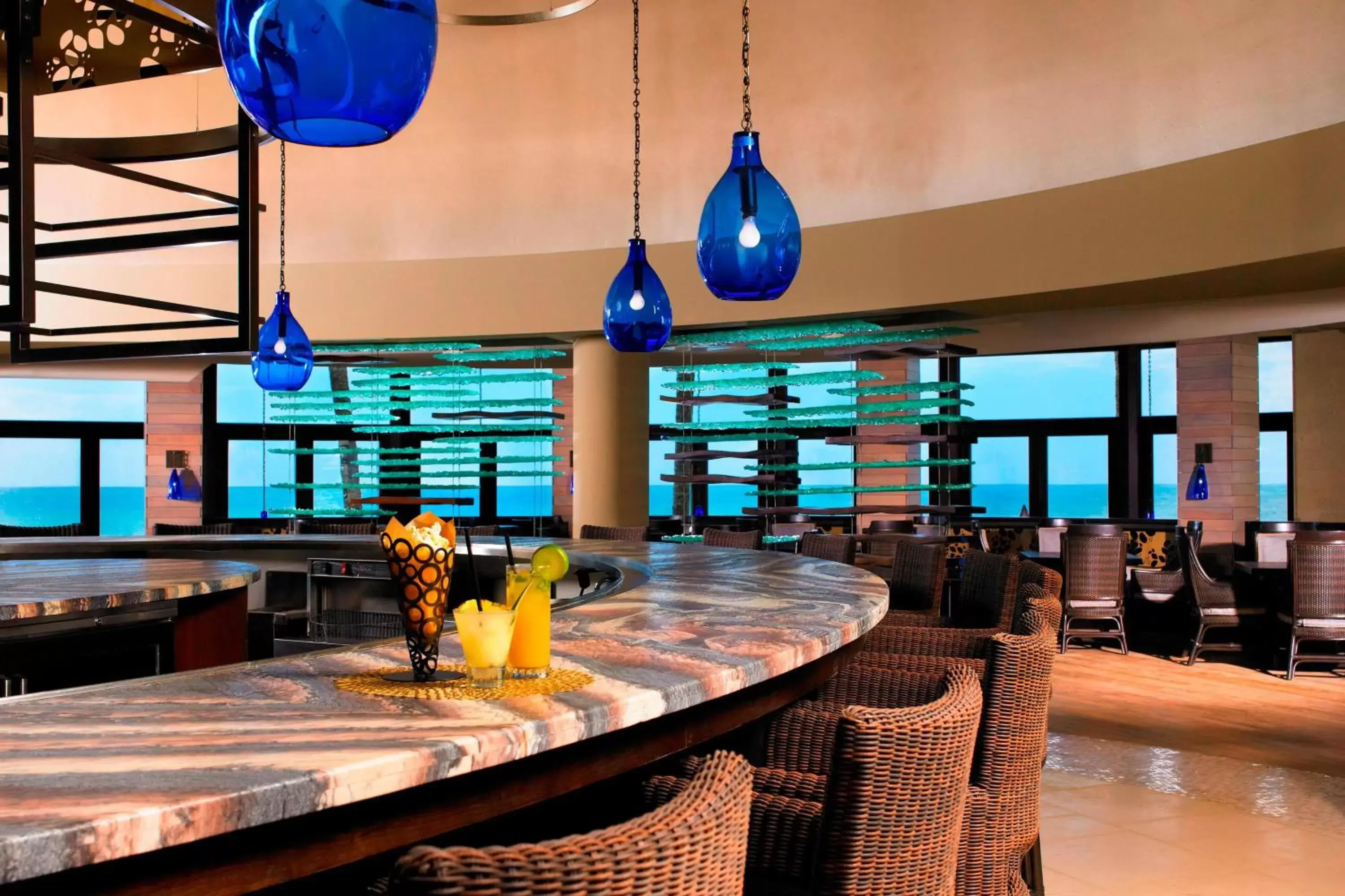 Restaurant/places to eat, Lounge/Bar in Sheraton Kauai Resort