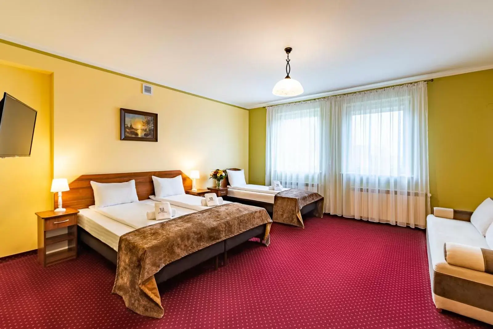Quadruple Room - single occupancy in Hotel Kasztelan Quadruple Room - single occupancy in Hotel Kasztelan