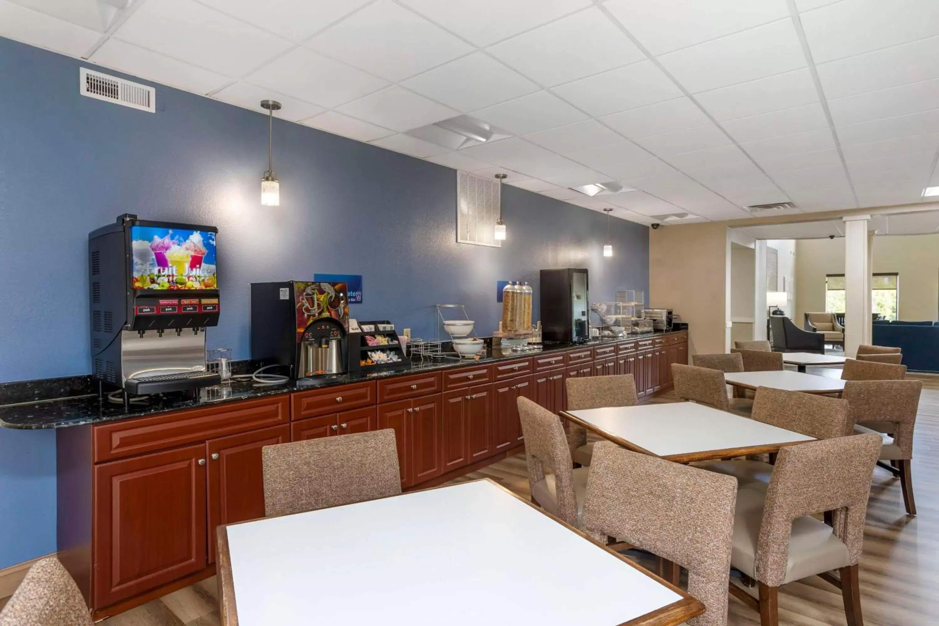 Breakfast, Restaurant/Places to Eat in Best Western Grantville Hershey