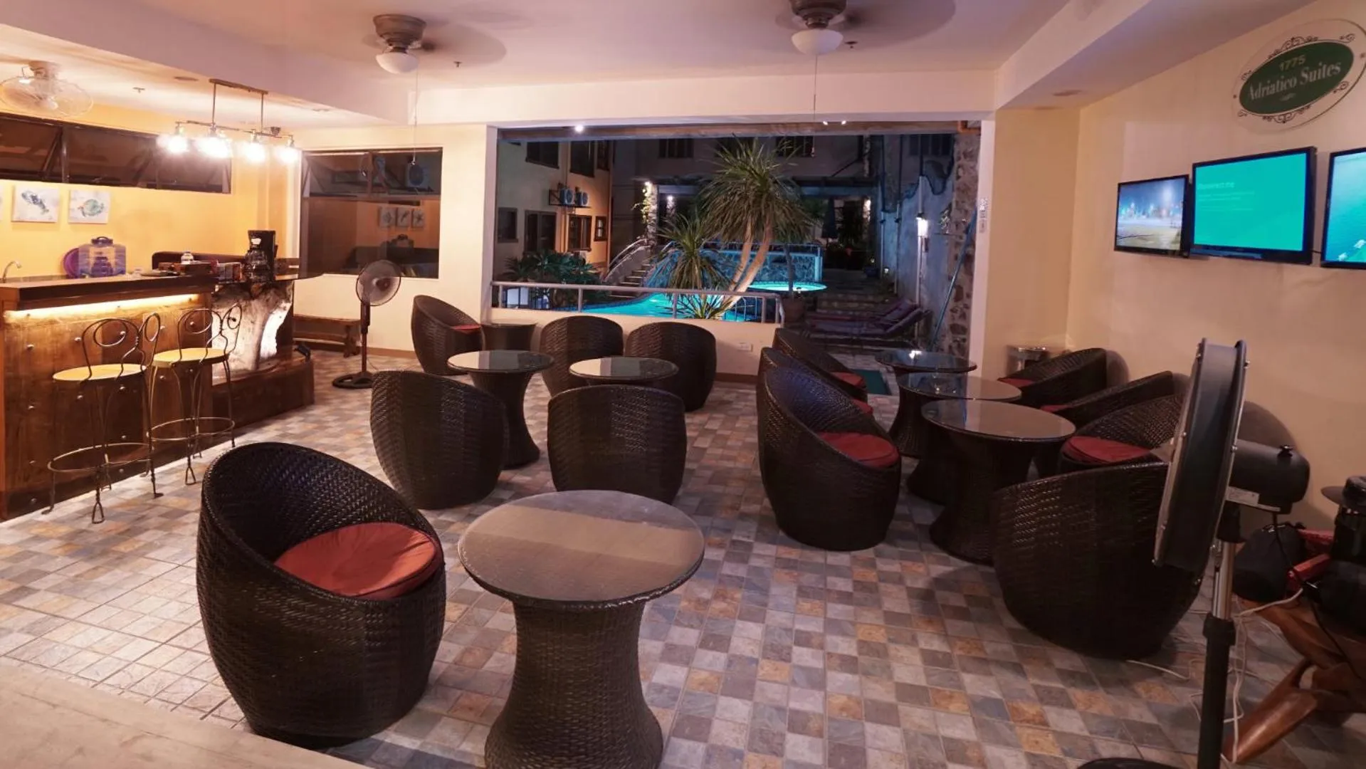 Lounge or bar in 1775 Adriatico Suites