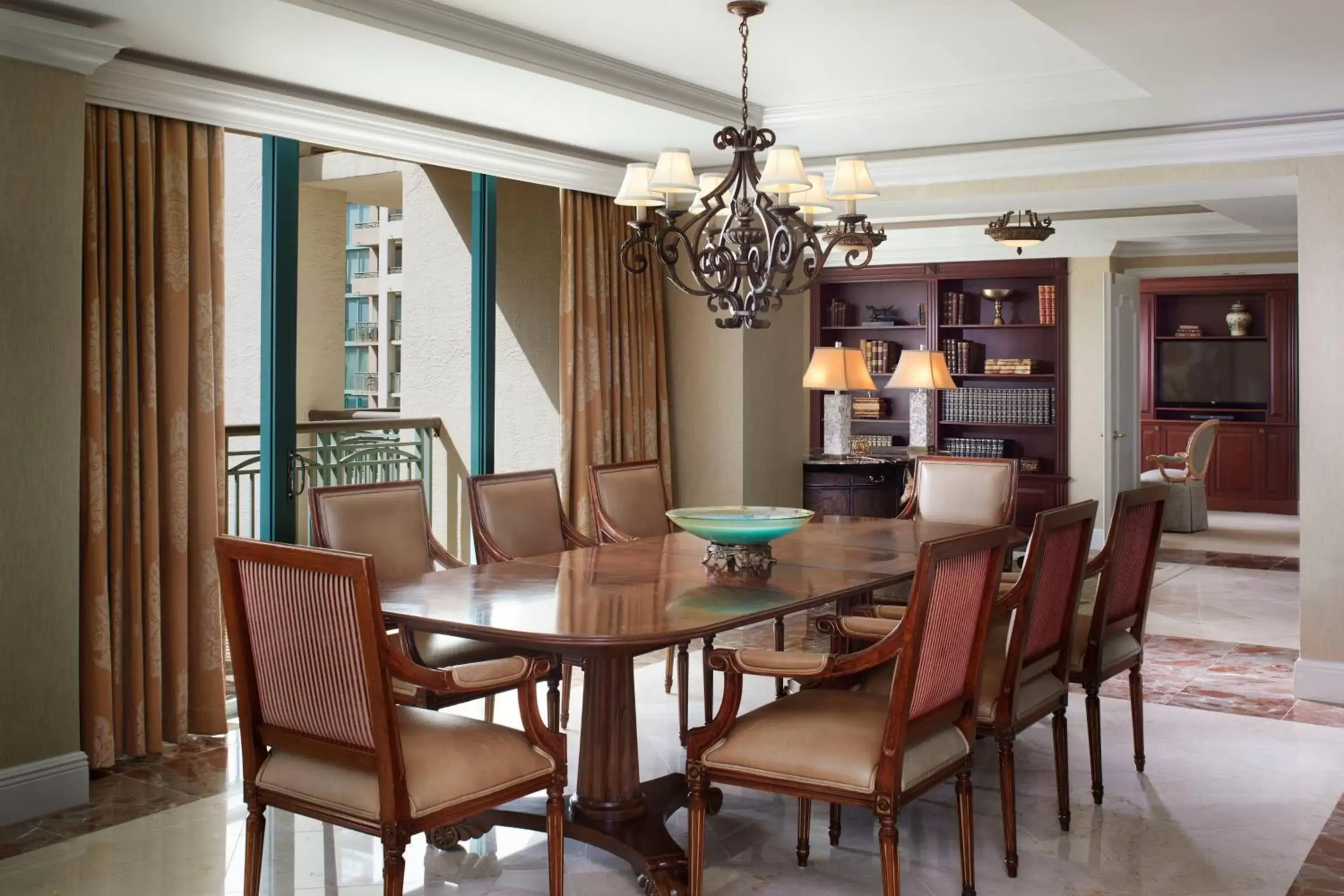 Photo of the whole room, Dining Area in The Ritz-Carlton Coconut Grove, Miami