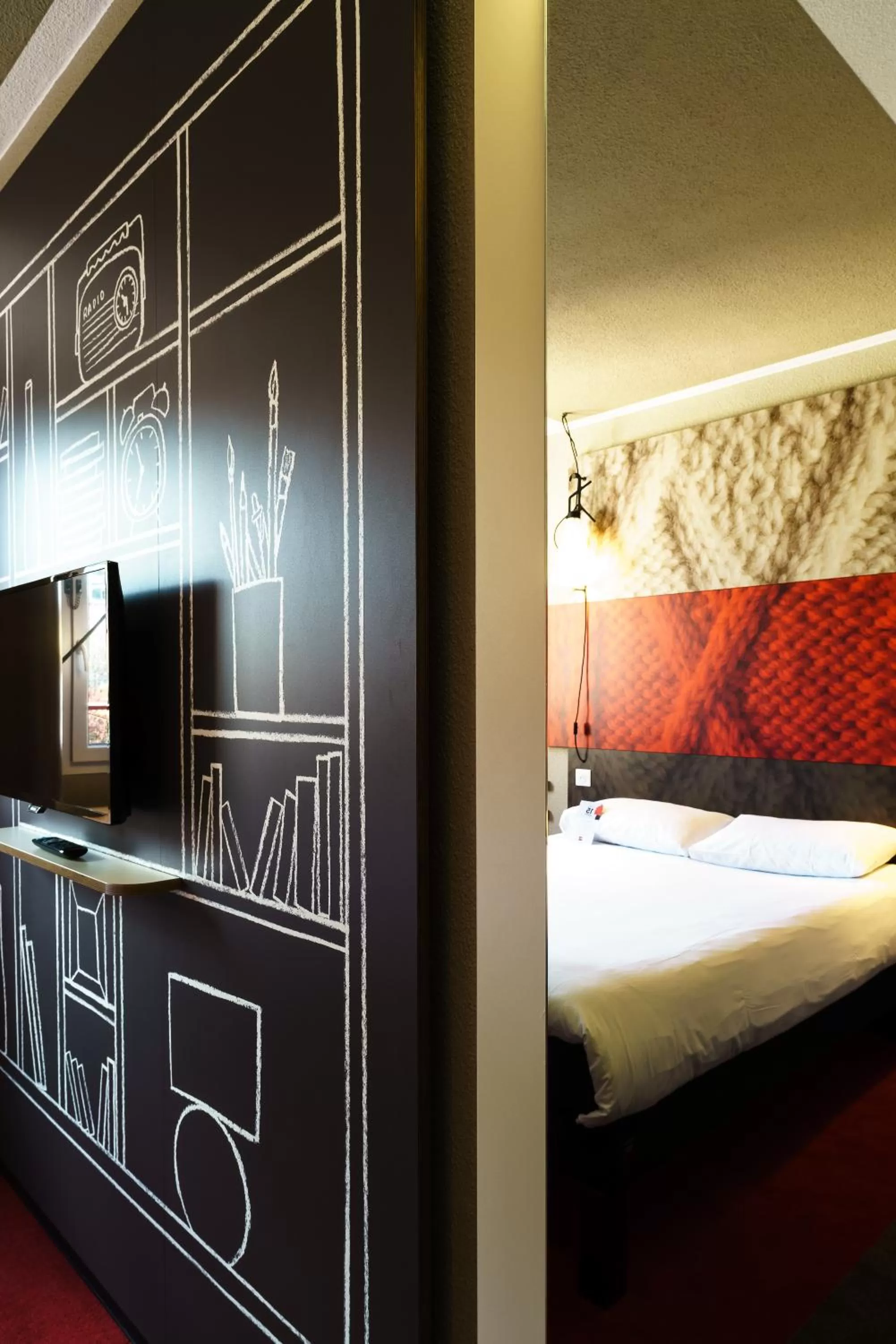 Decorative detail, Bed in ibis Honfleur