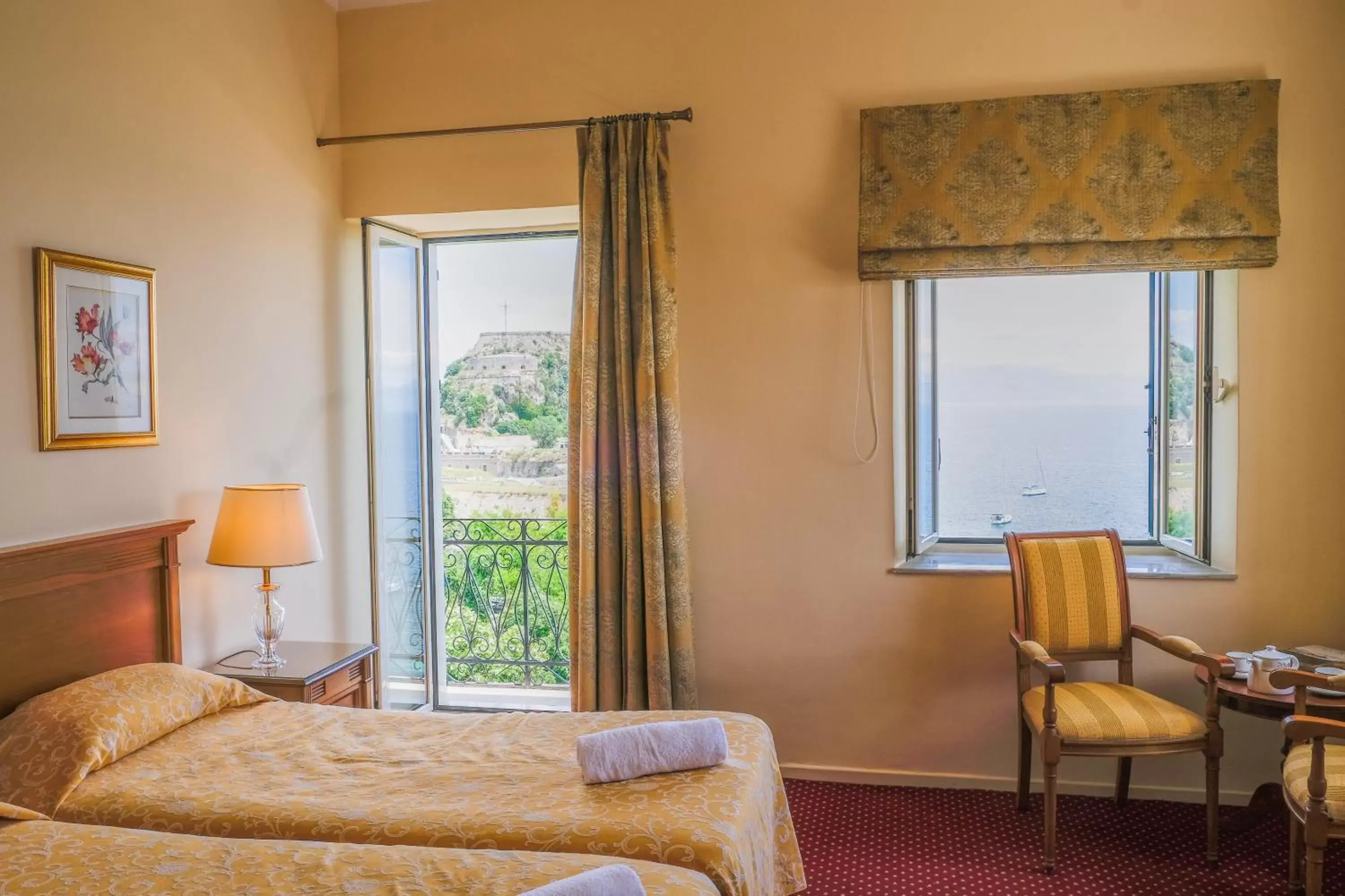 Bedroom, Bed in Cavalieri Hotel