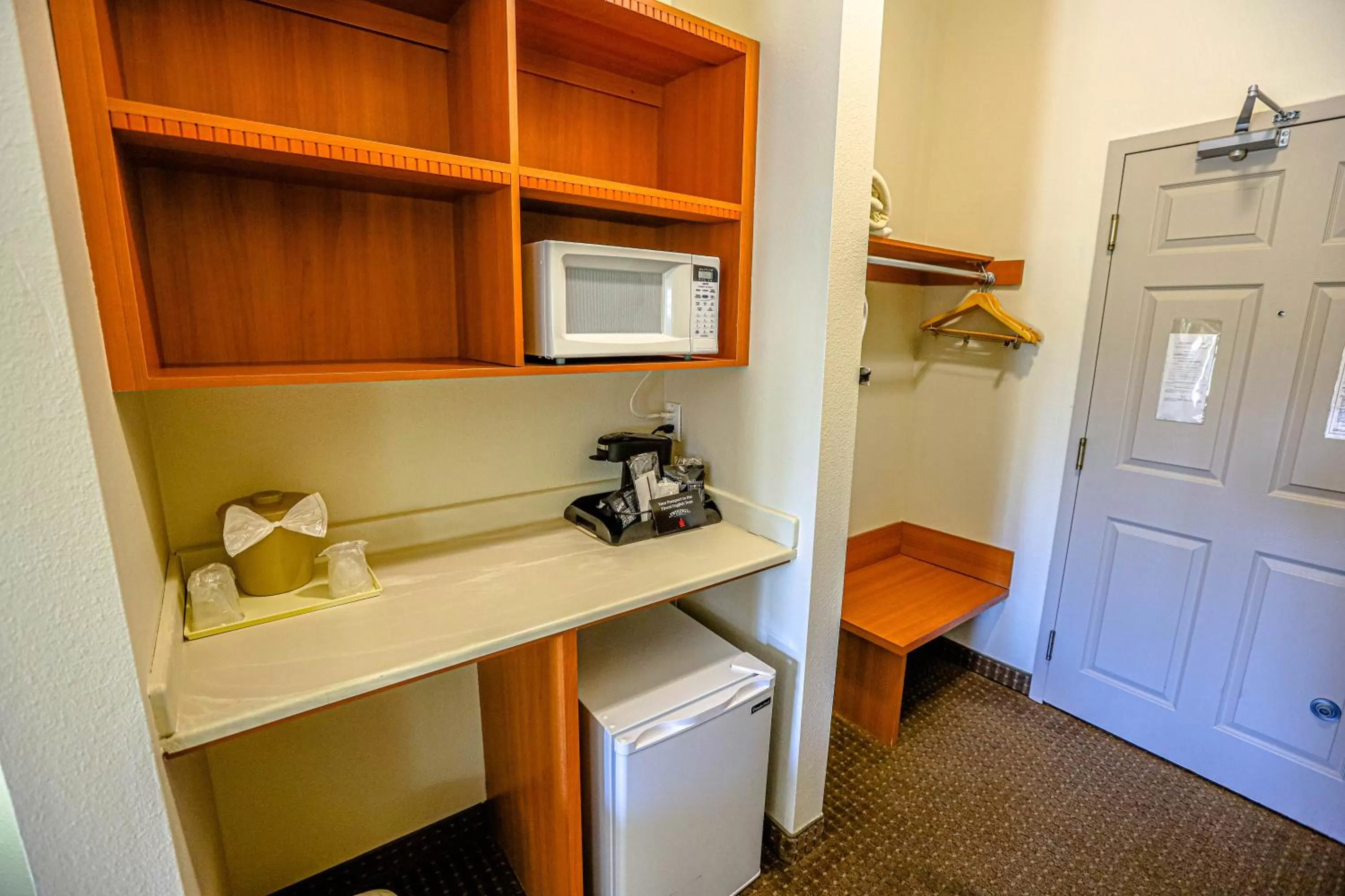 Superior King Suite - Non-Smoking in Ocean Paradise Hotel & Resort