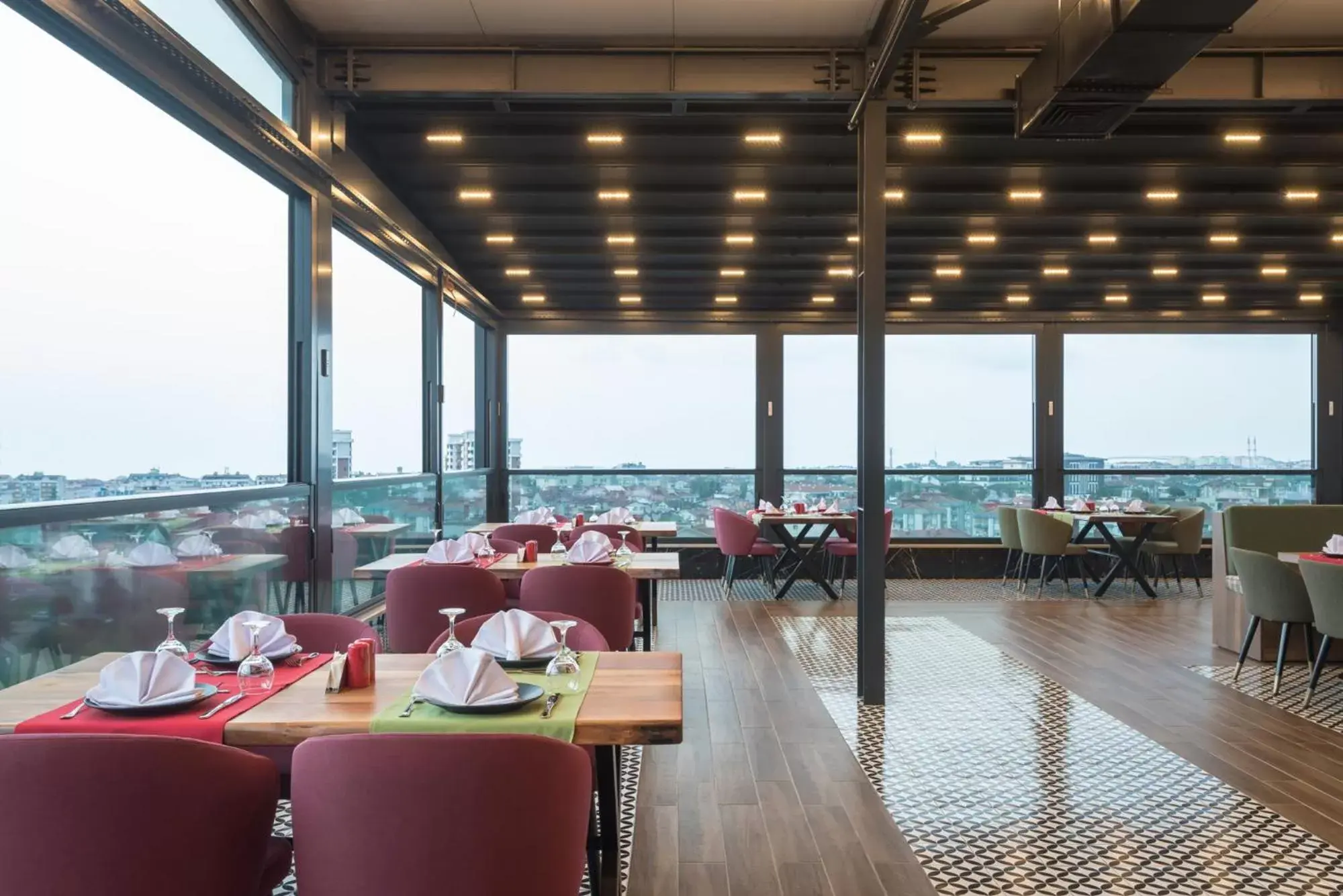 Restaurant/Places to Eat in Ramada Plaza by Wyndham Ordu