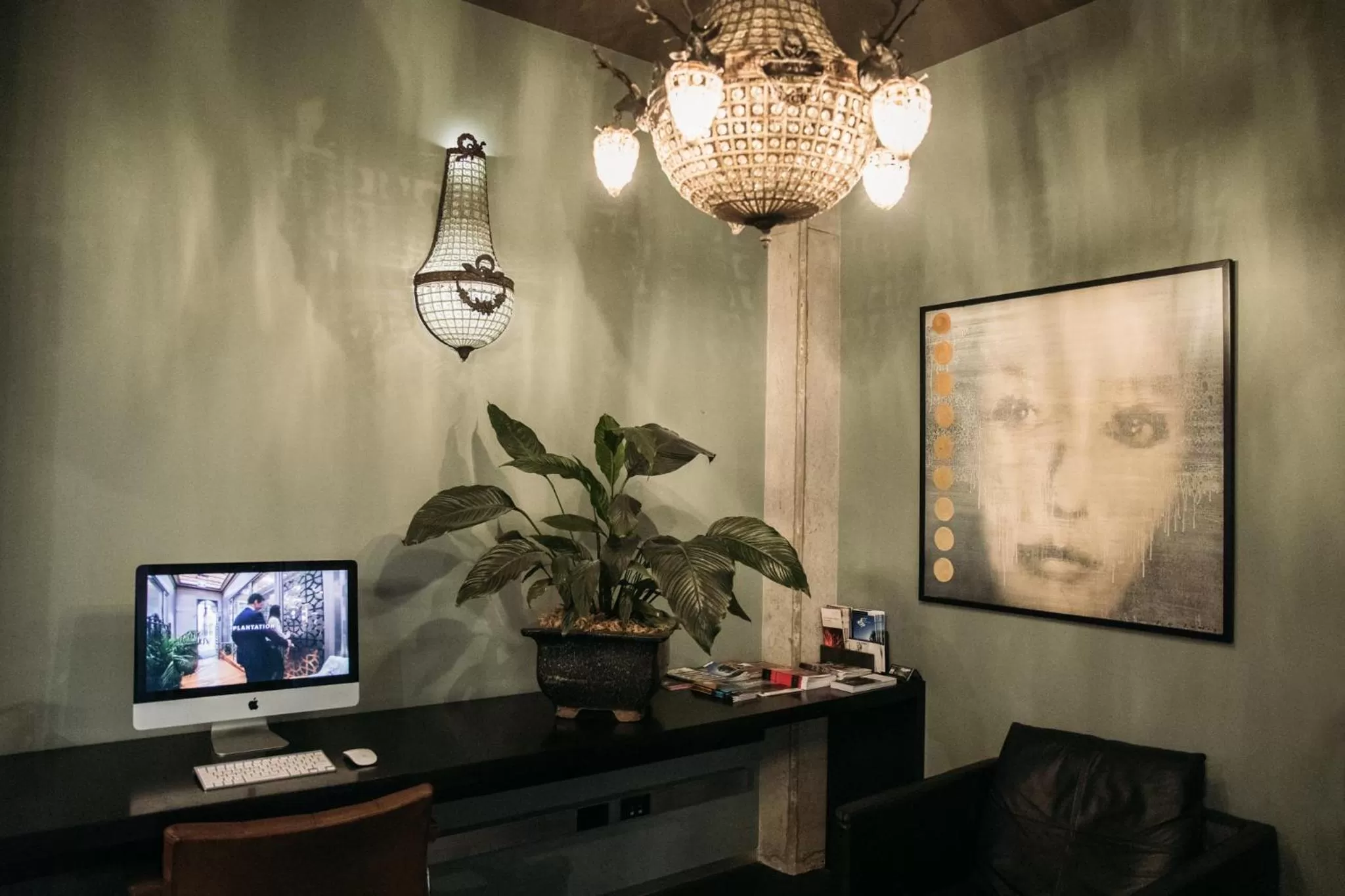 Lobby or reception in King and Queen Hotel Suites