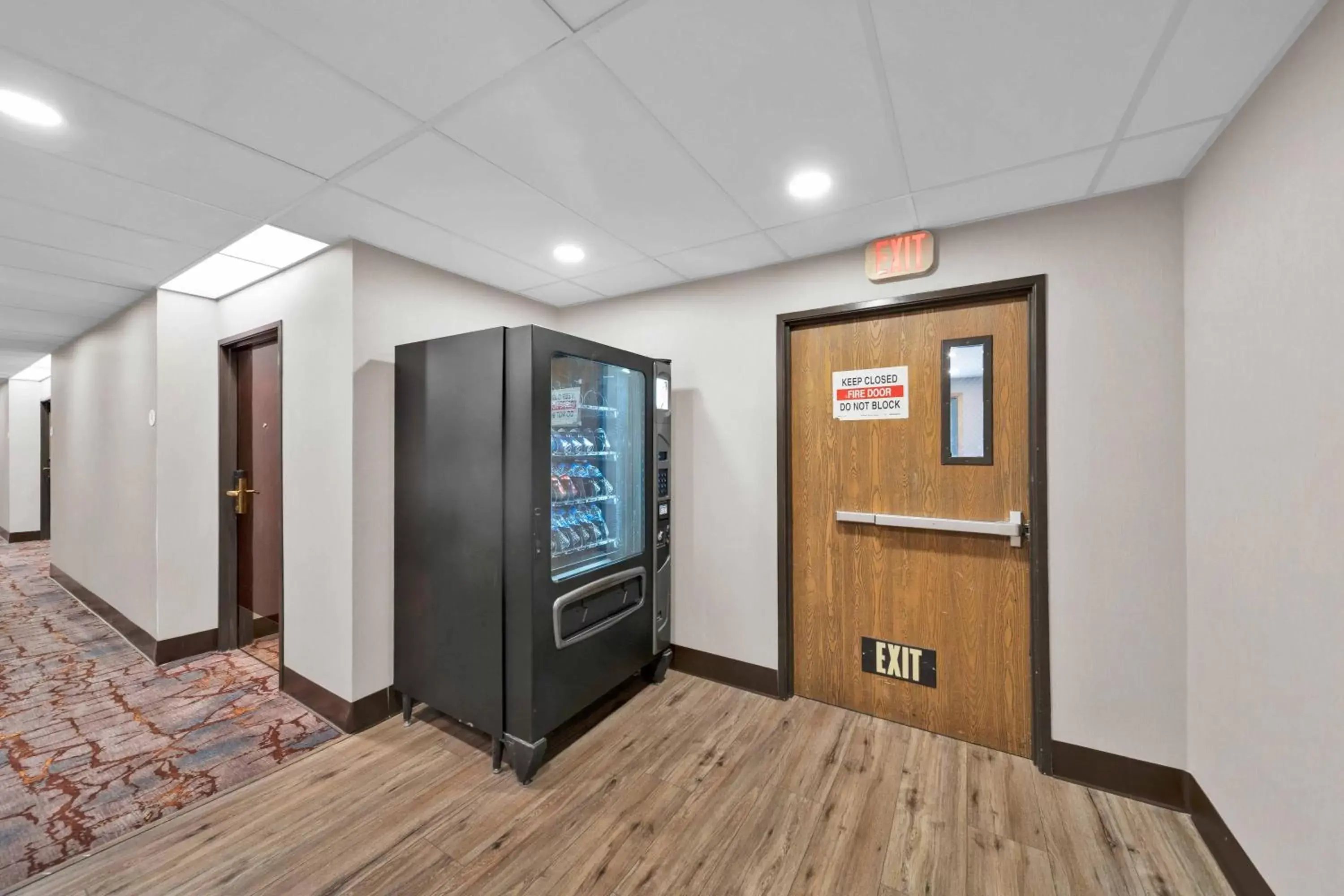 Property building in Baymont by Wyndham Anderson Property building in Baymont by Wyndham Anderson