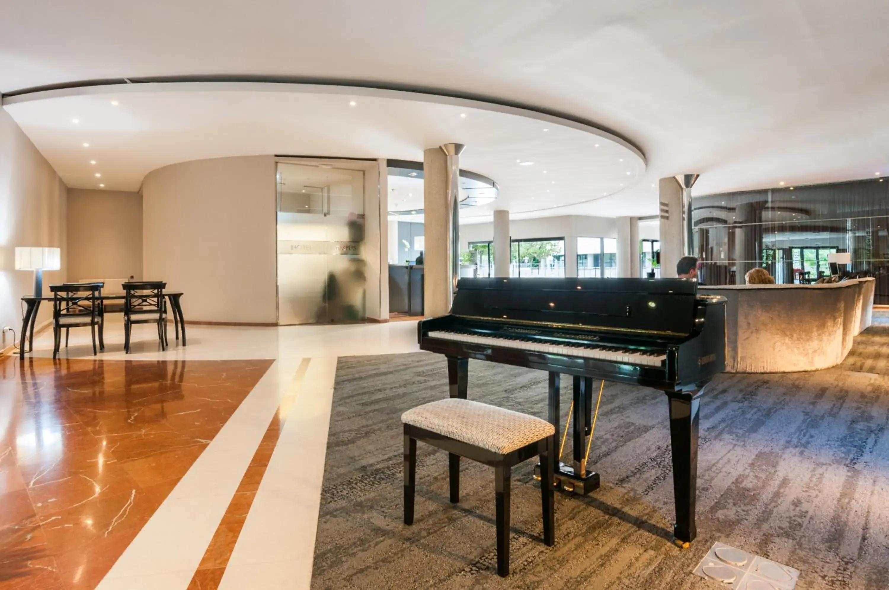 Lobby or reception in Exe Campus Lobby or reception in Exe Campus