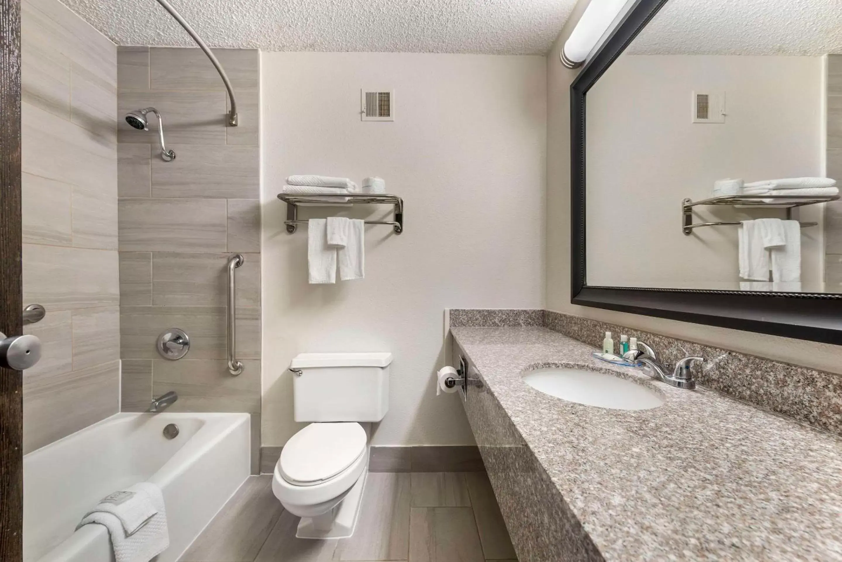 Bedroom, Bathroom in Quality Inn & Suites Alamosa