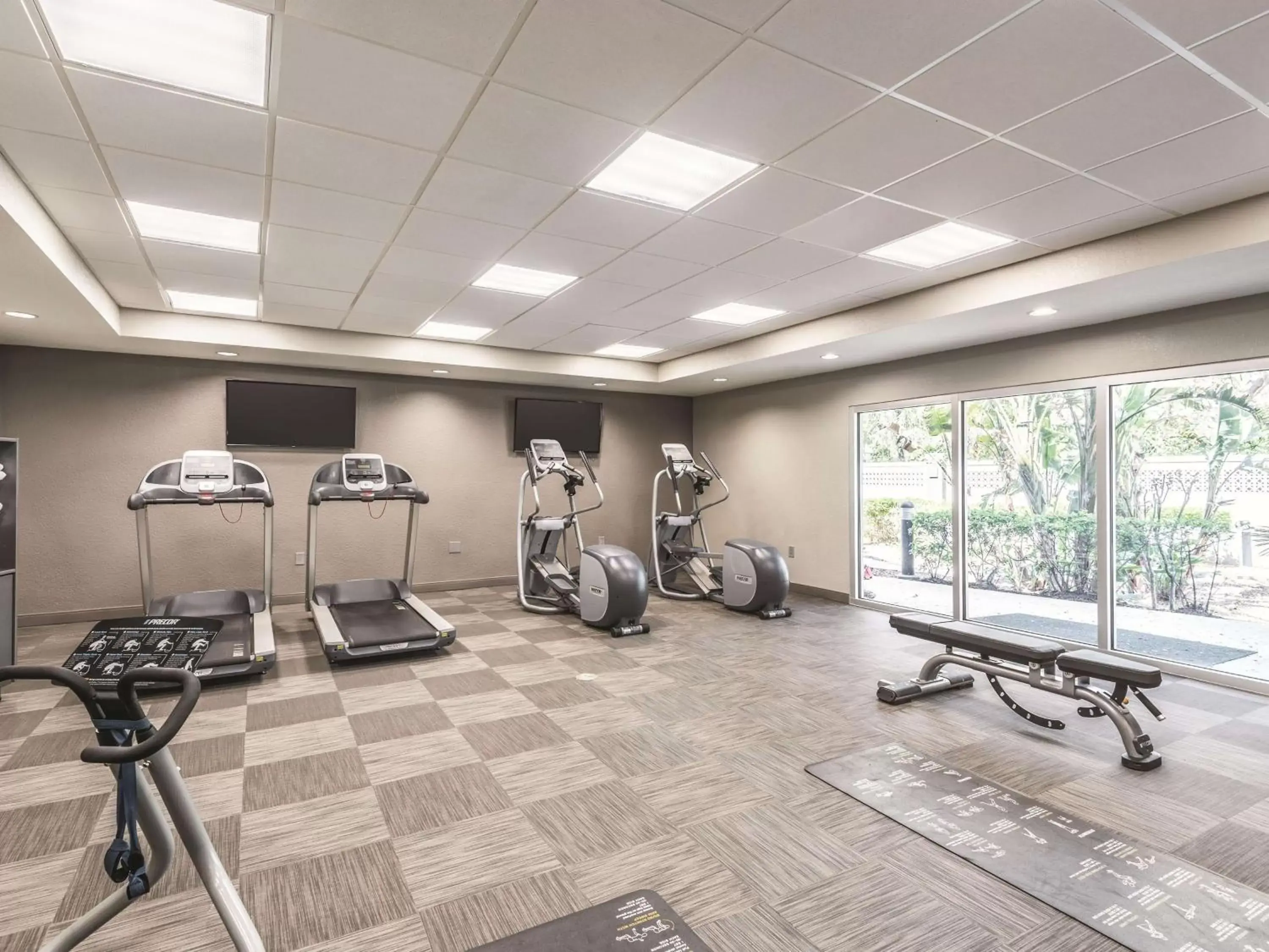 Fitness centre/facilities, Fitness Center/Facilities in La Quinta by Wyndham Orlando Lake Mary