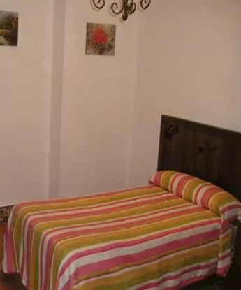 Photo of the whole room, Bed in El Perro de Paterna