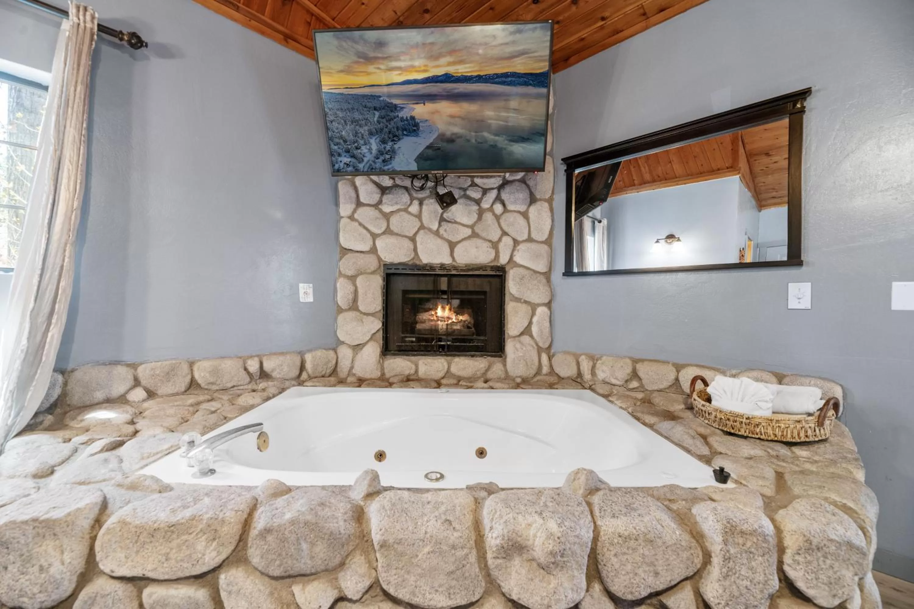 Bath in Black Forest Lodge