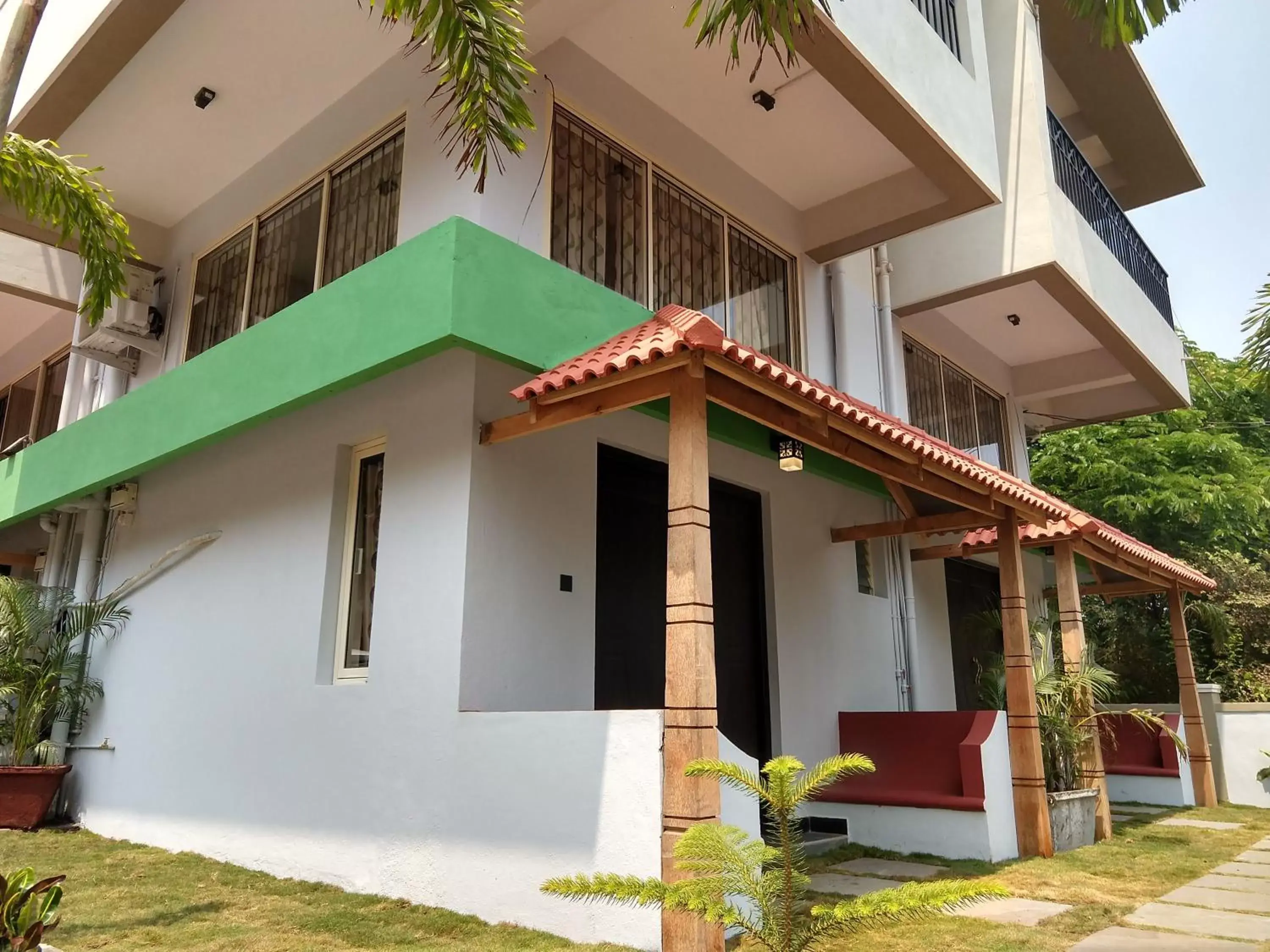 Facade/entrance, Property Building in Kay's Riverview Resort