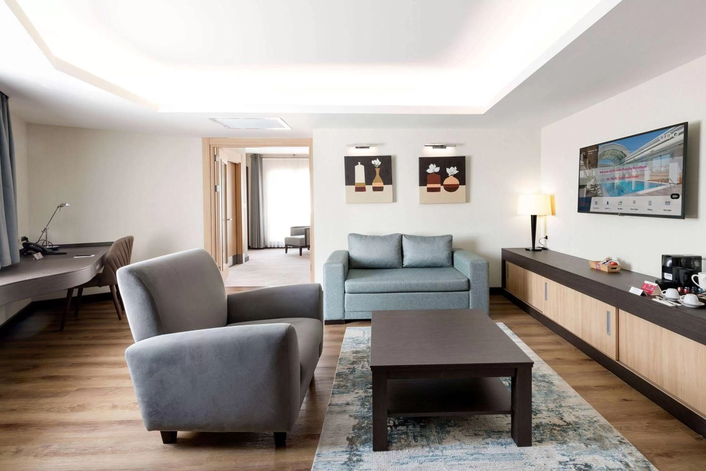 Photo of the whole room in Ramada Plaza By Wyndham Istanbul City Center
