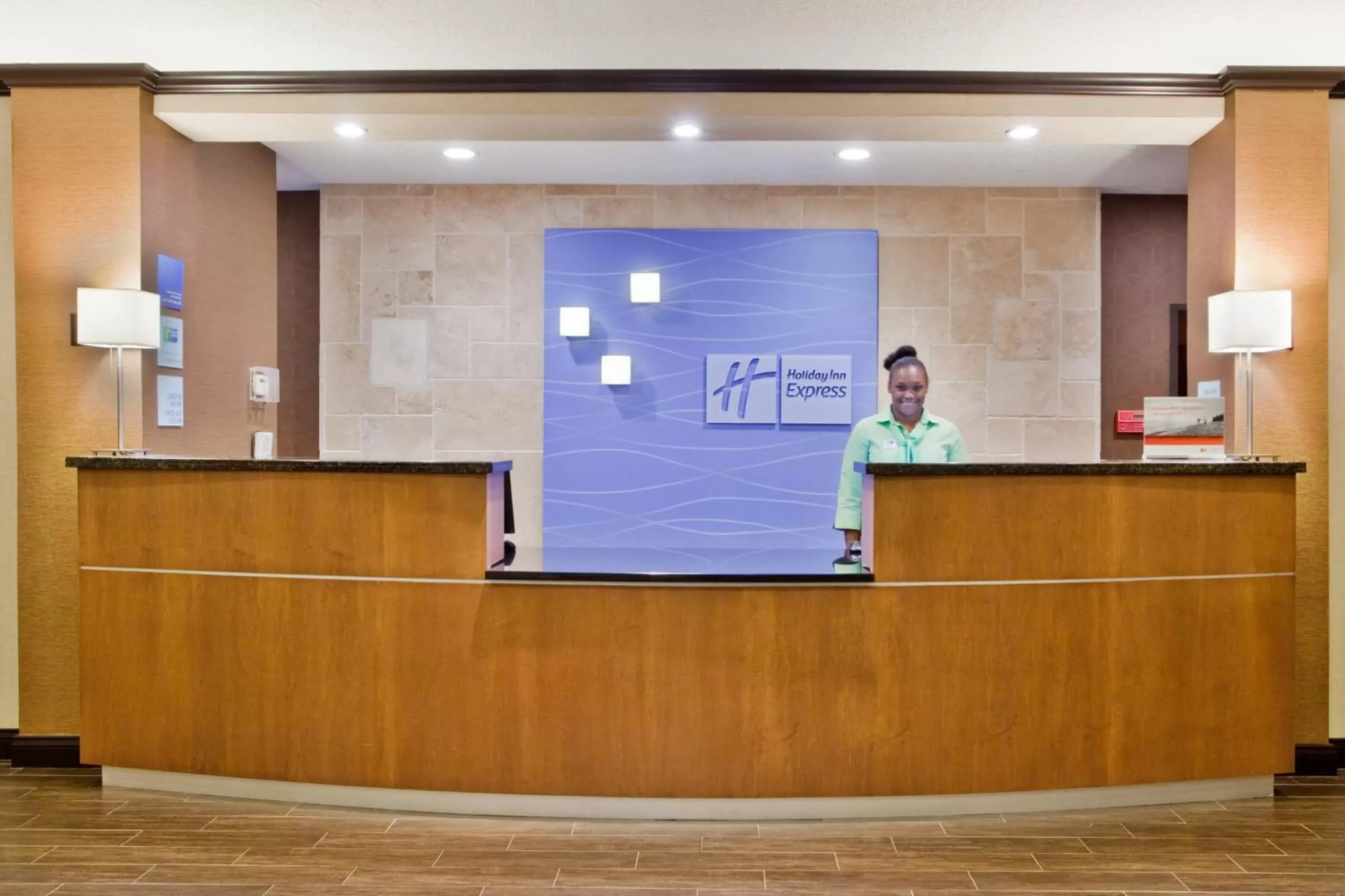 Property building, Lobby/Reception in Holiday Inn Express & Suites Buford NE - Lake Lanier Area, an IHG Hotel