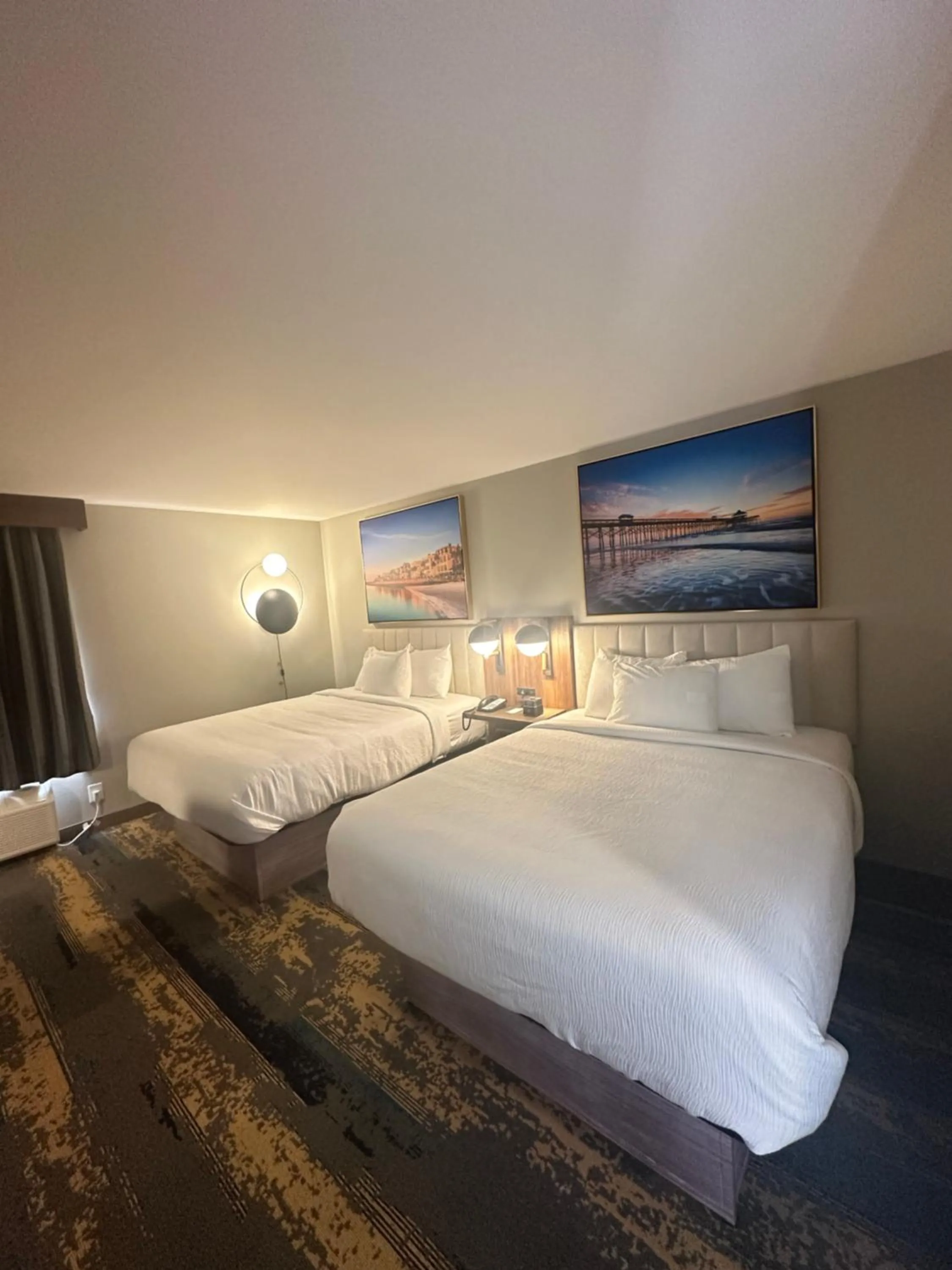 Bed in La Quinta Inn by Wyndham Columbia NE Fort Jackson