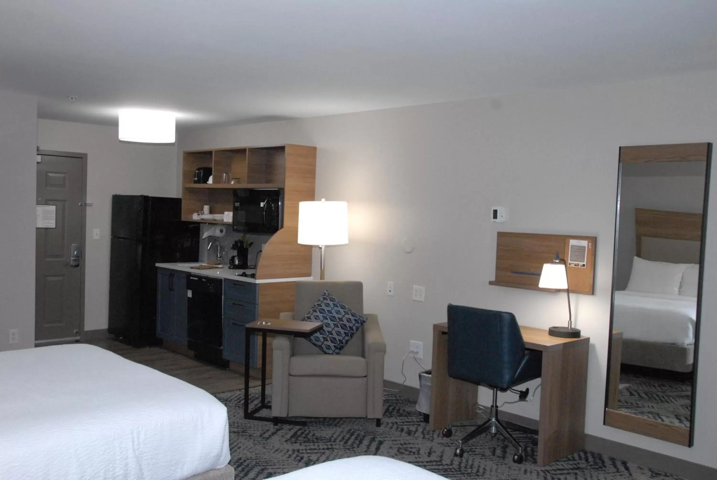 Photo of the whole room, Seating Area in Candlewood Suites Tallahassee, an IHG Hotel