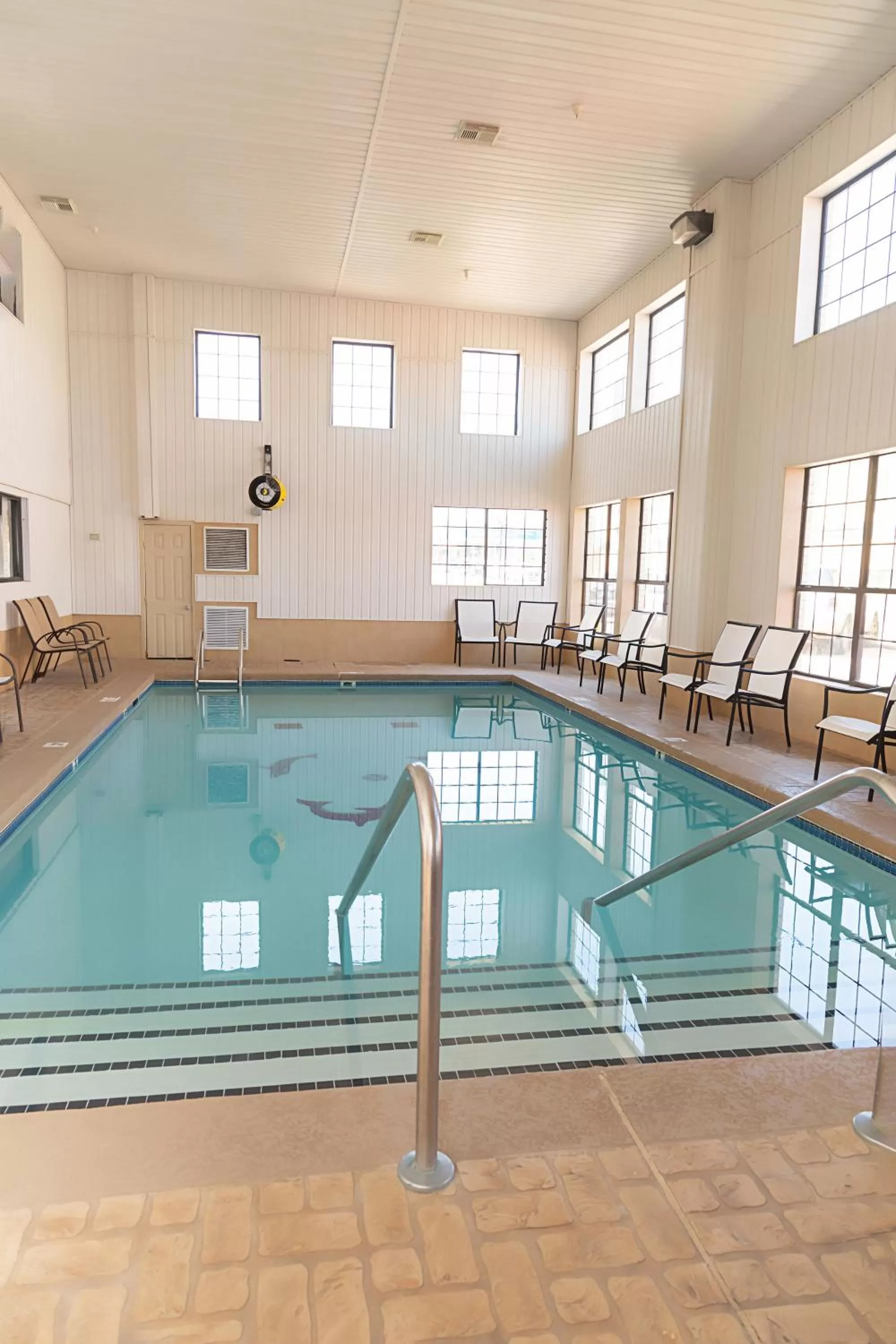 Swimming pool in Days Inn by Wyndham Oklahoma City