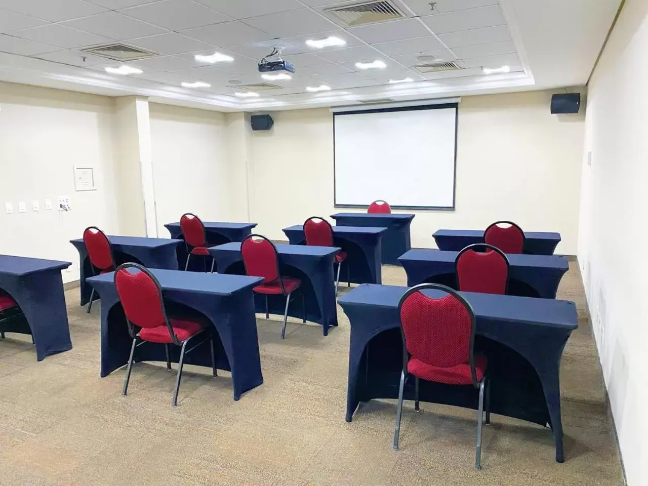 Meeting/conference room in Clarion Faria Lima