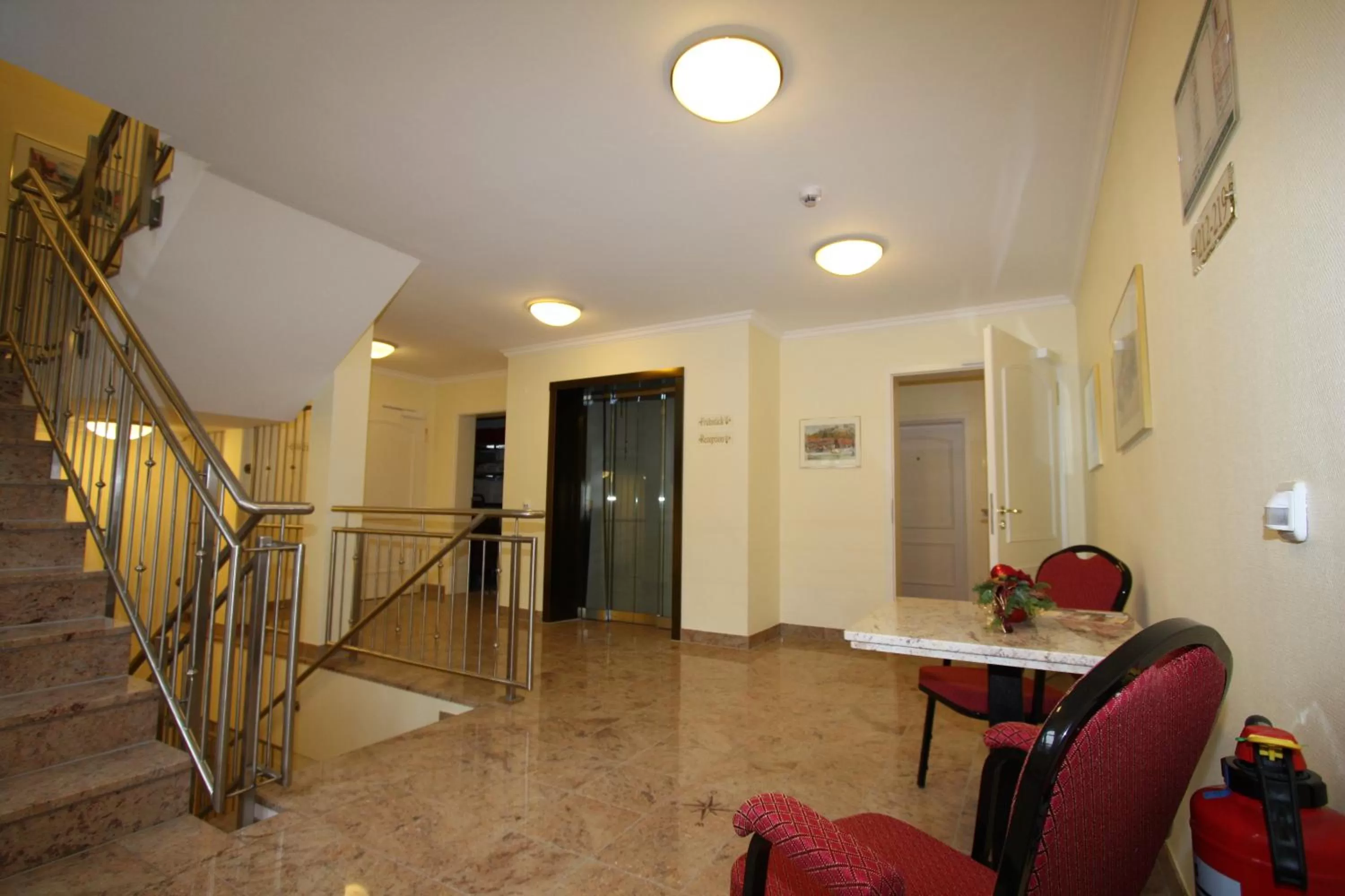 Lobby or reception in Hotel Hafen Hitzacker - Elbe