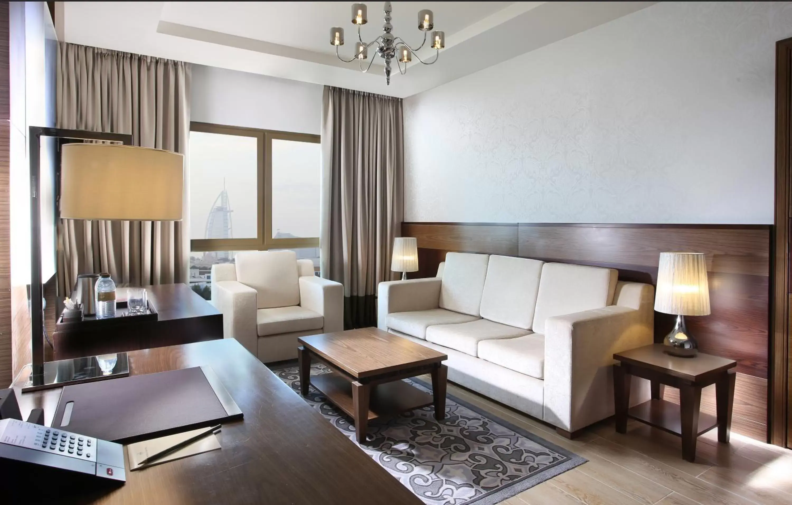 Living room, Seating Area in Metropolitan Hotel Dubai