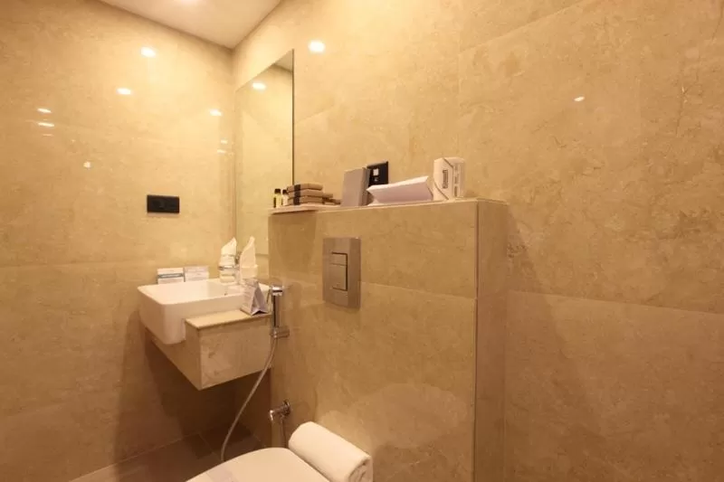 Bathroom in Hotel Park Residency