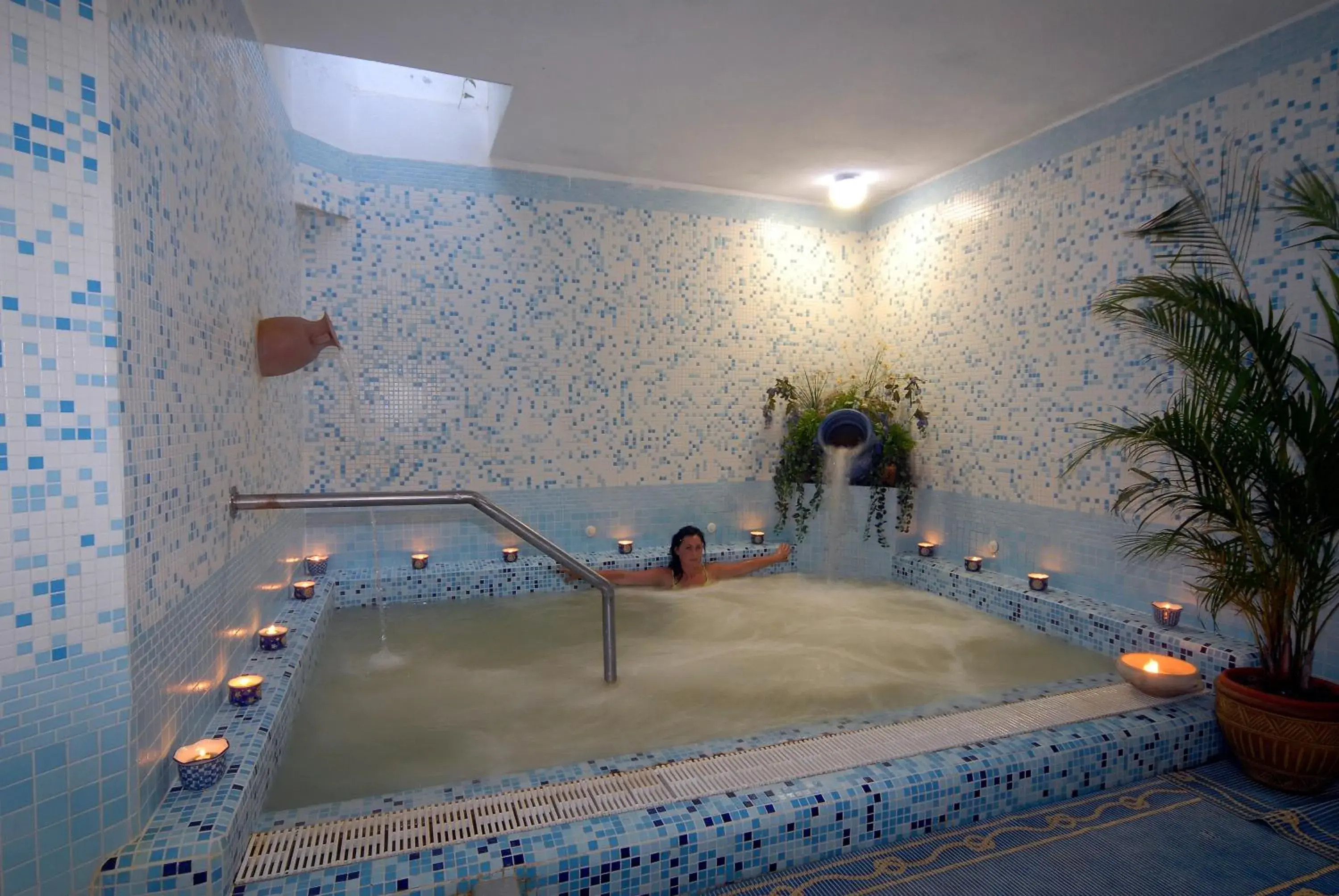 Spa and wellness centre/facilities in Hotel Giardino Delle Ninfe E La Fenice