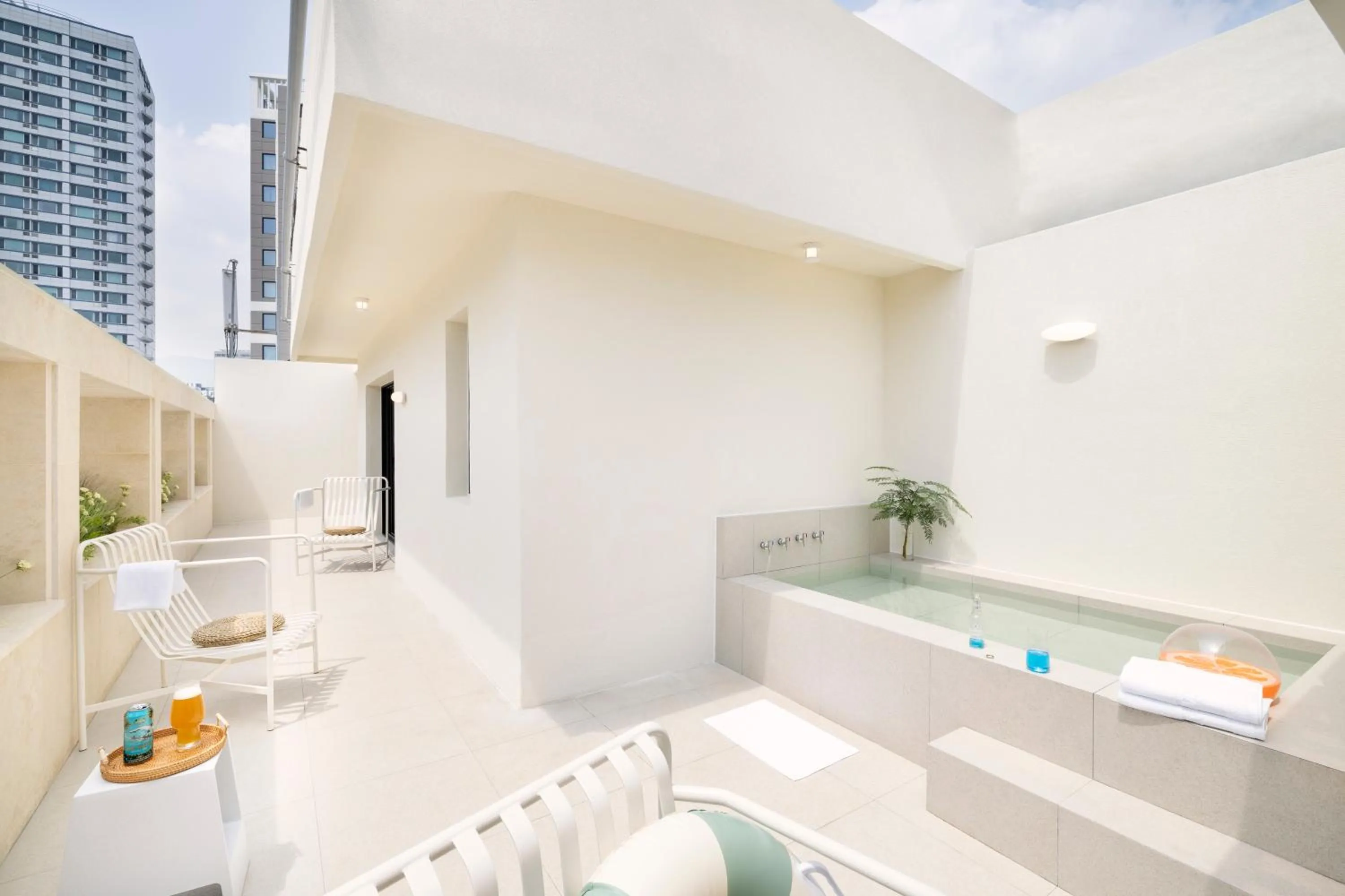 Balcony/Terrace, Bathroom in Jjak Boutique Hotel